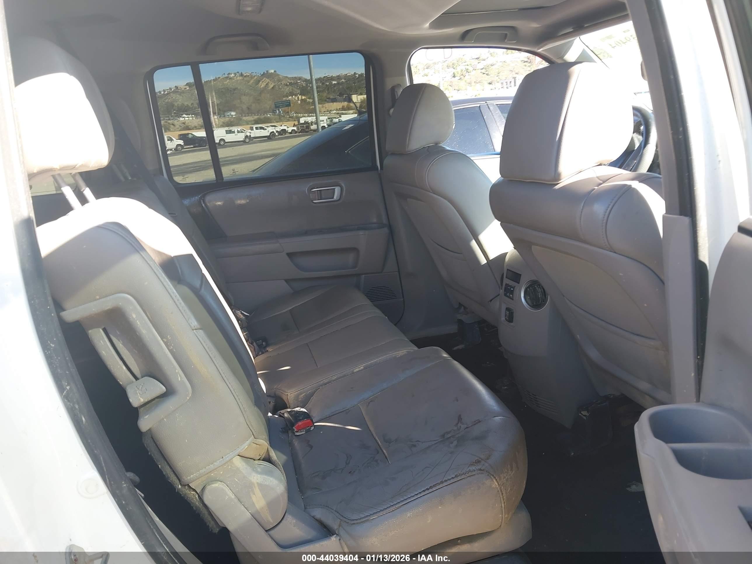 HONDA PILOT image 8