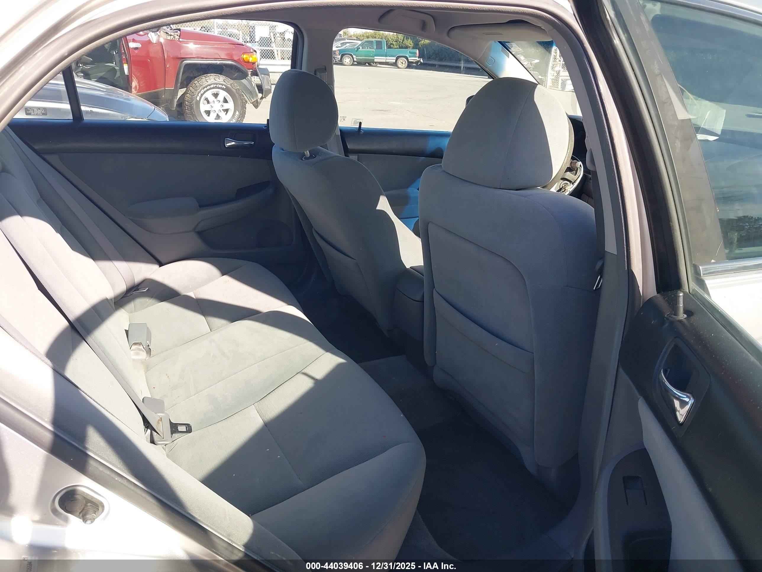 HONDA ACCORD image 8