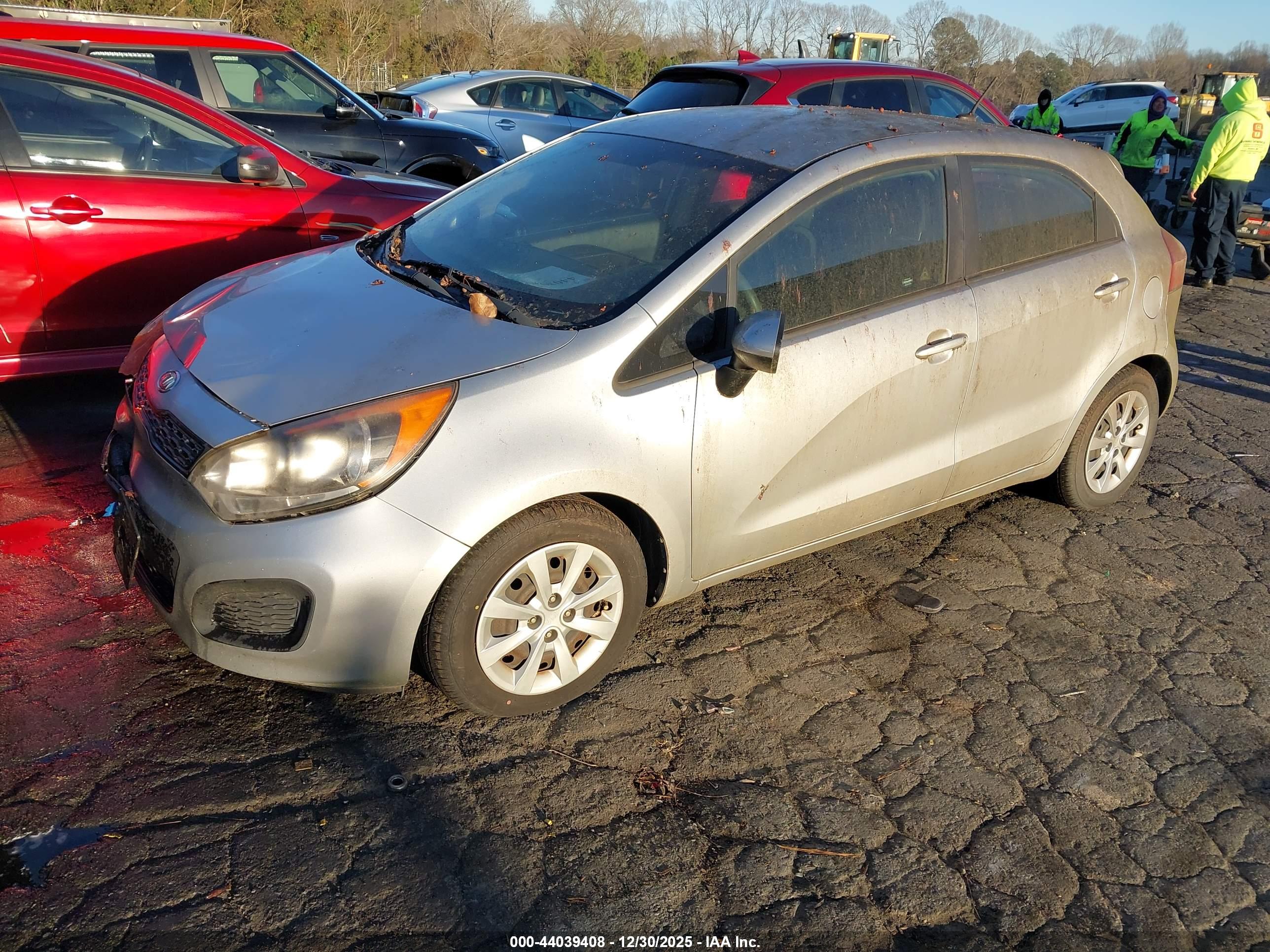 KIA RIO5 image 2