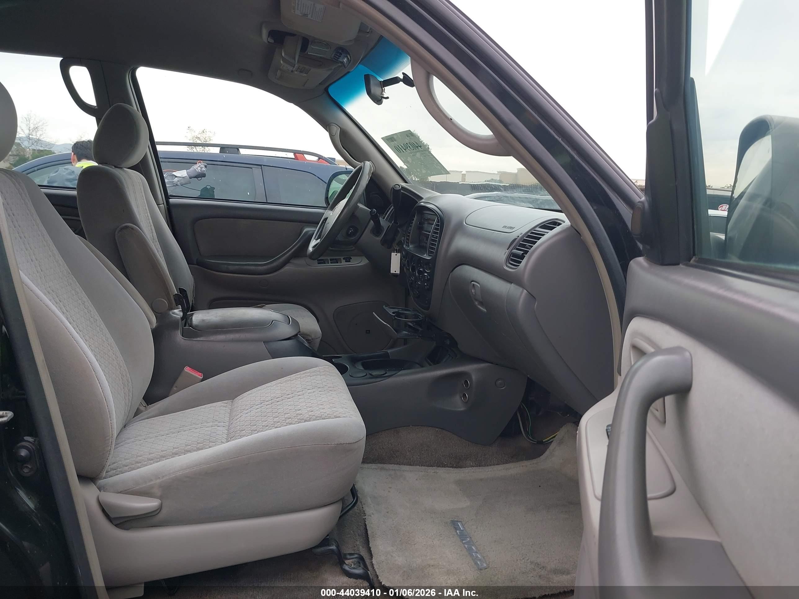 TOYOTA TUNDRA image 5