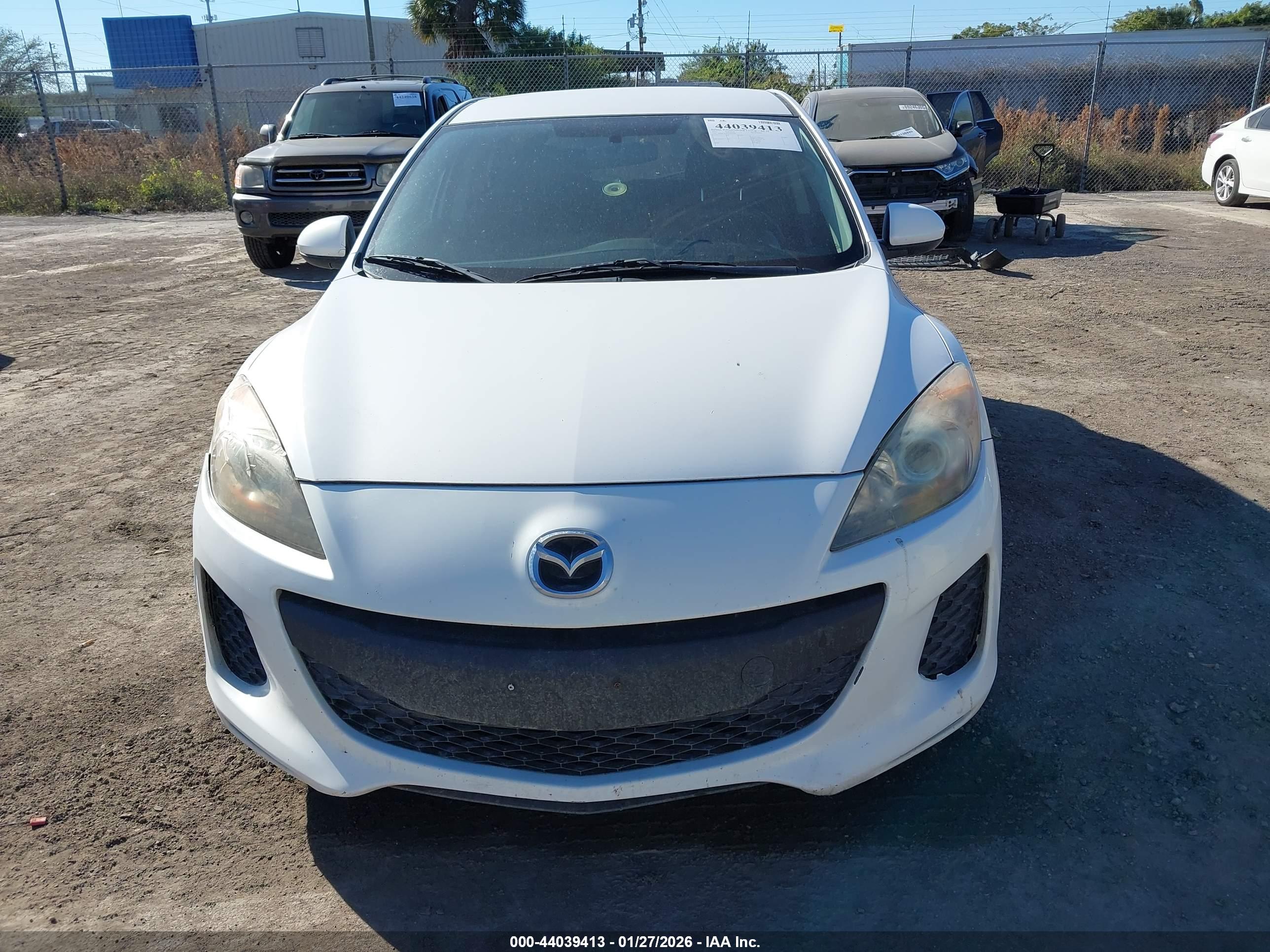 MAZDA MAZDA3 image 6