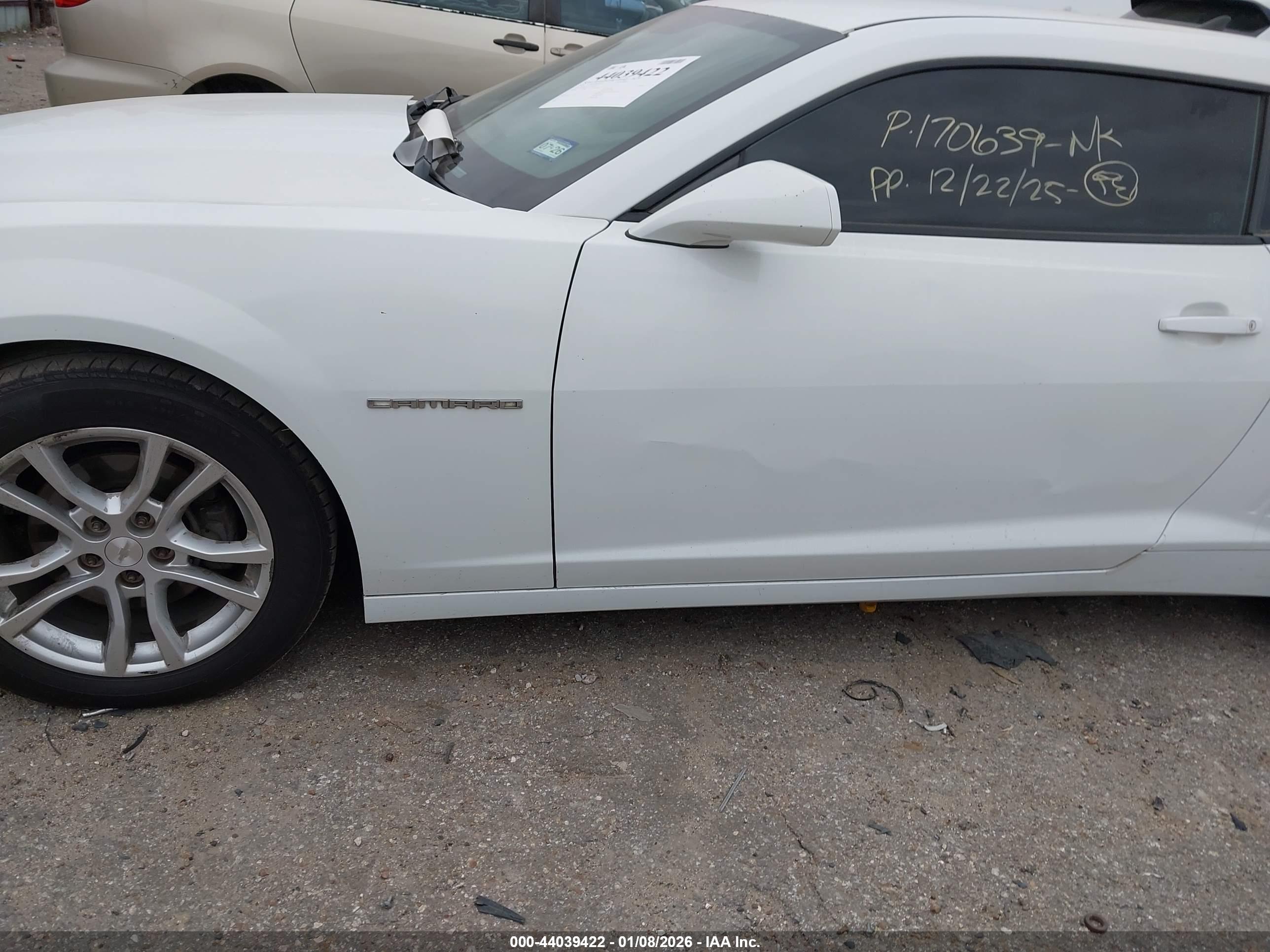 CHEVROLET CAMARO image 6