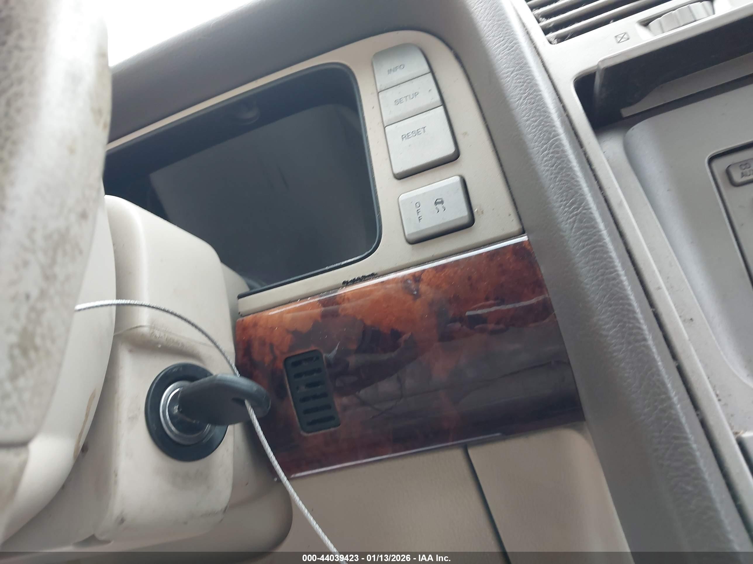 LINCOLN NAVIGATOR image 11