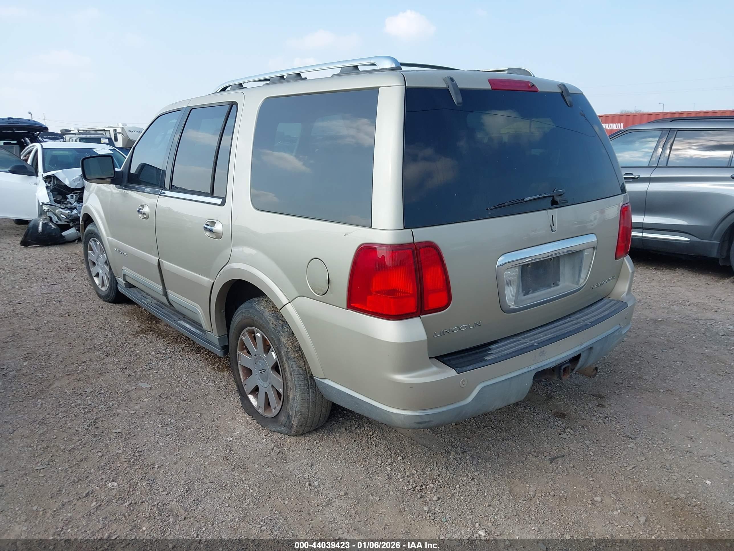 LINCOLN NAVIGATOR image 3