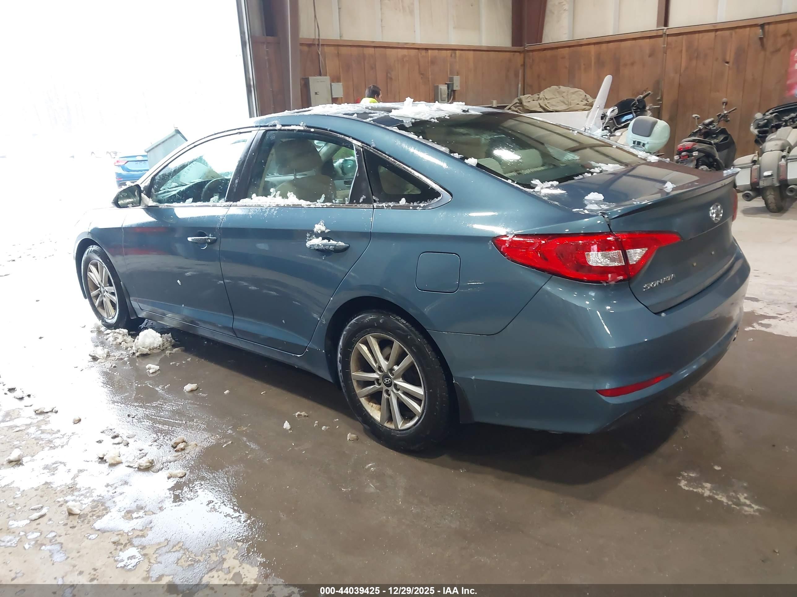 HYUNDAI SONATA image 3