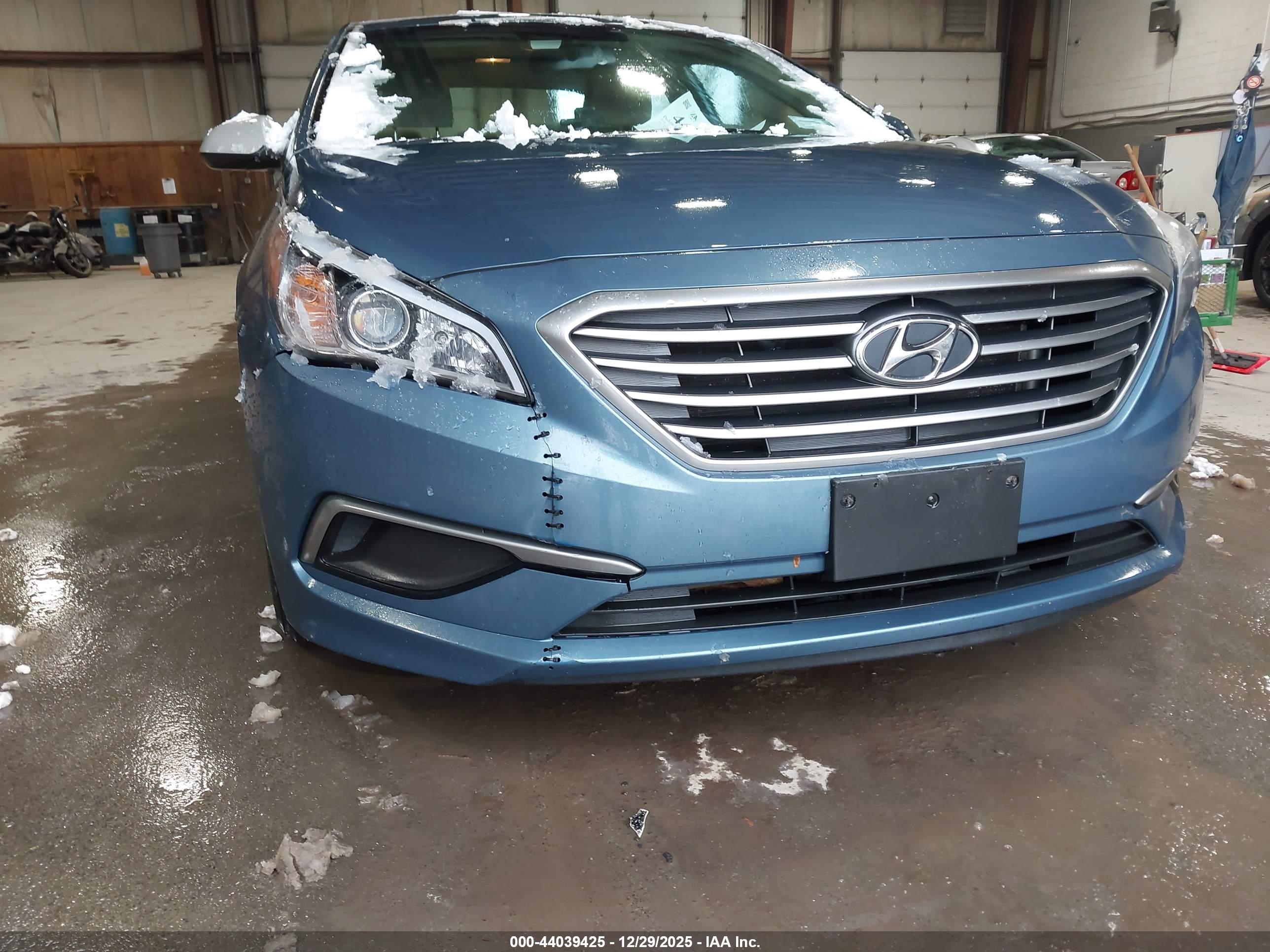 HYUNDAI SONATA image 6