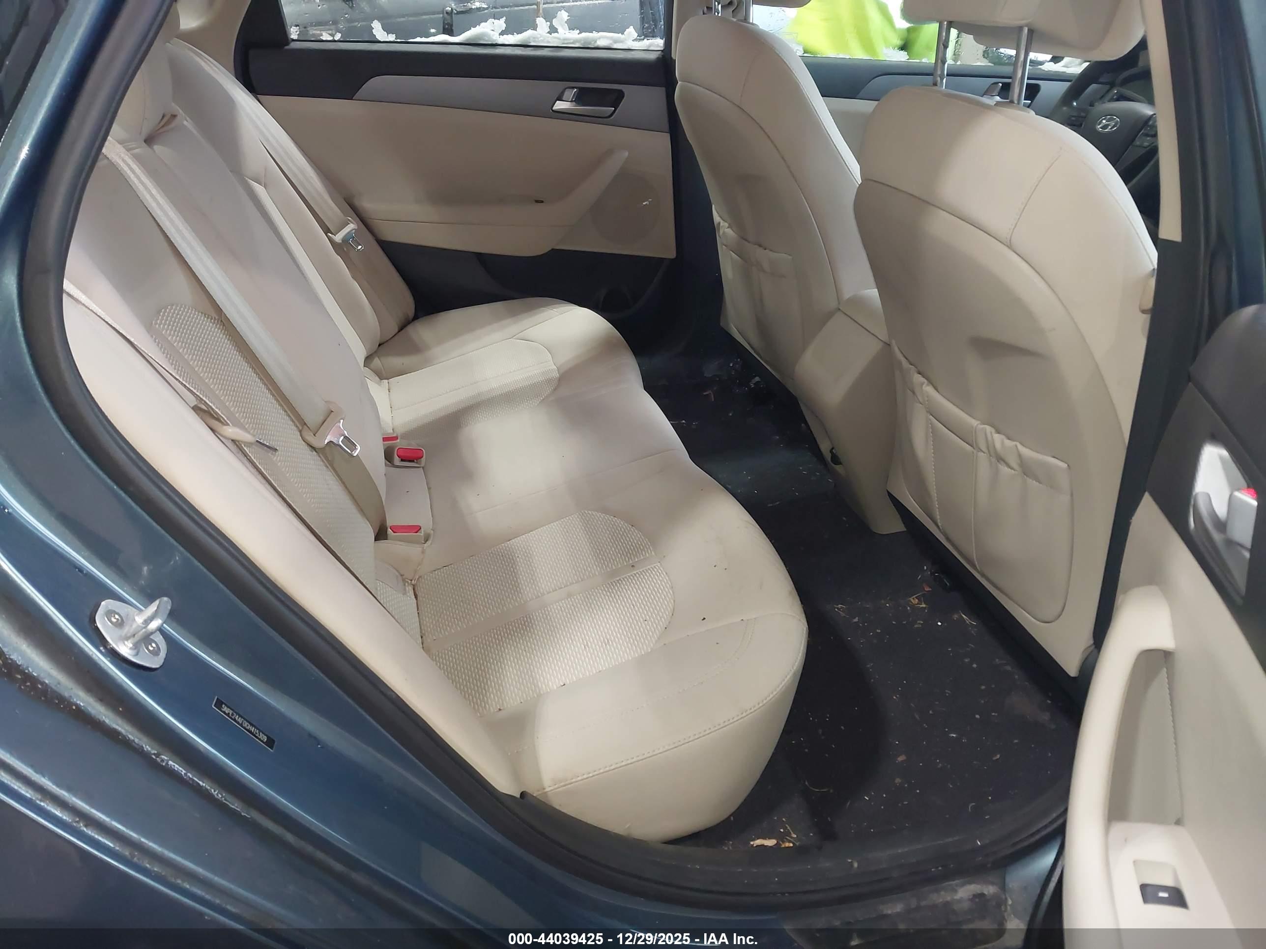 HYUNDAI SONATA image 8