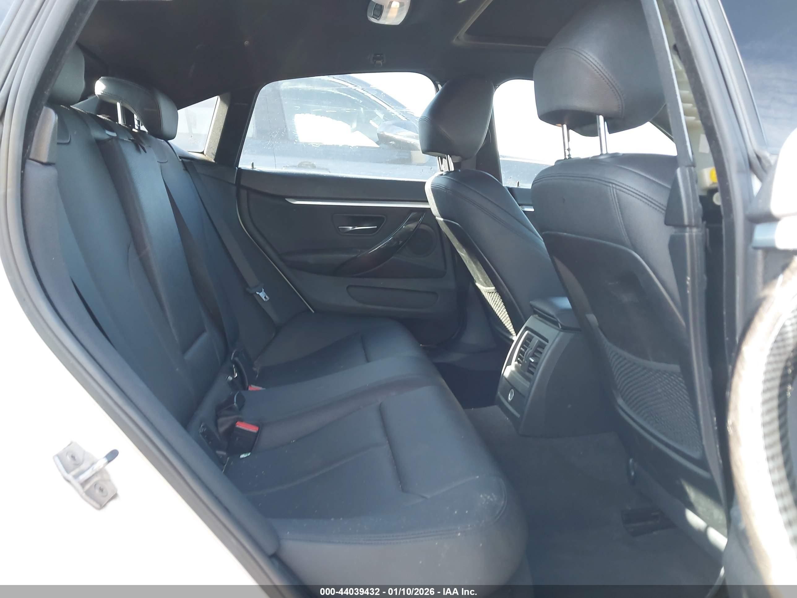 BMW 430I image 8