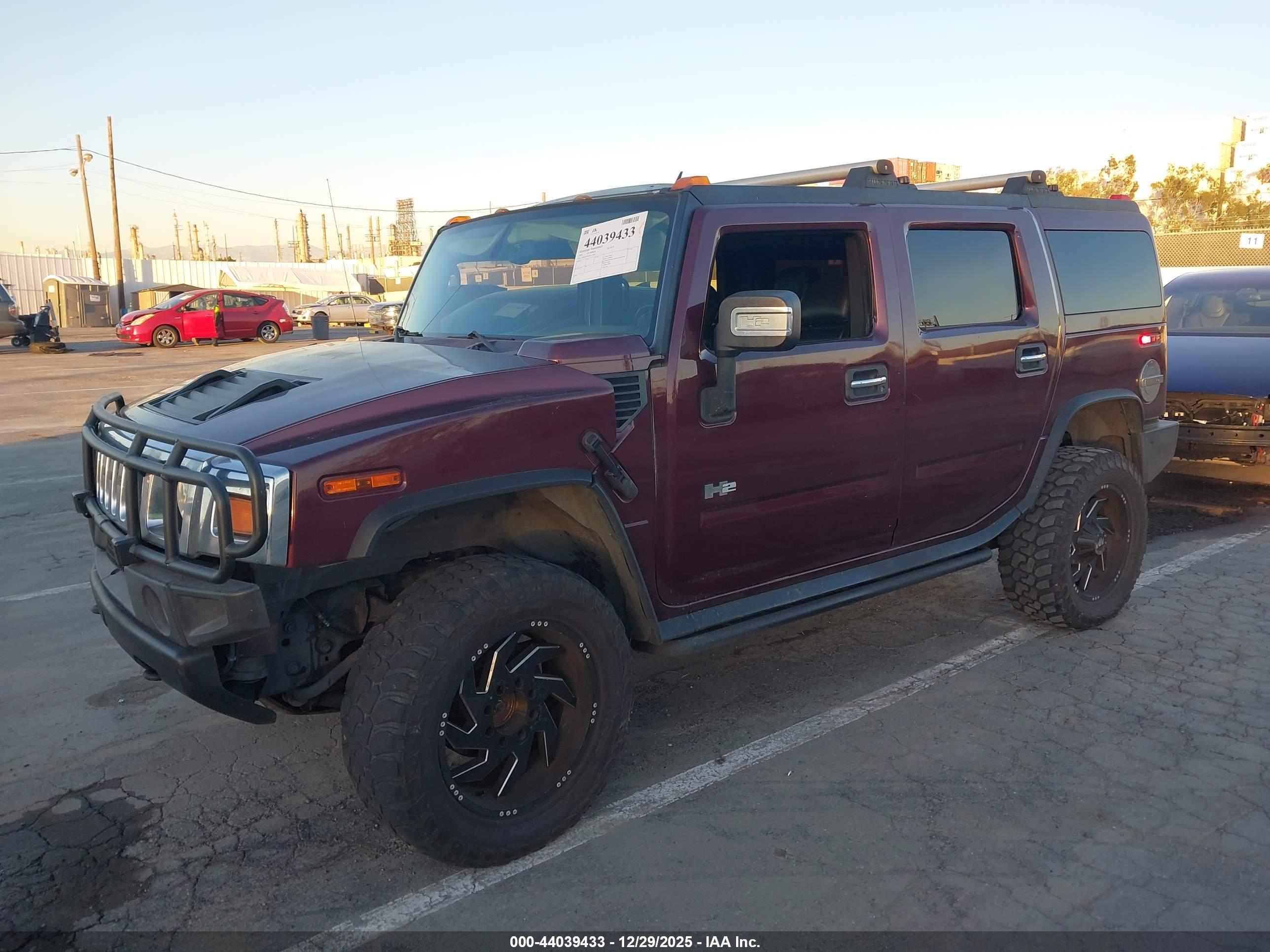 HUMMER H2 image 2