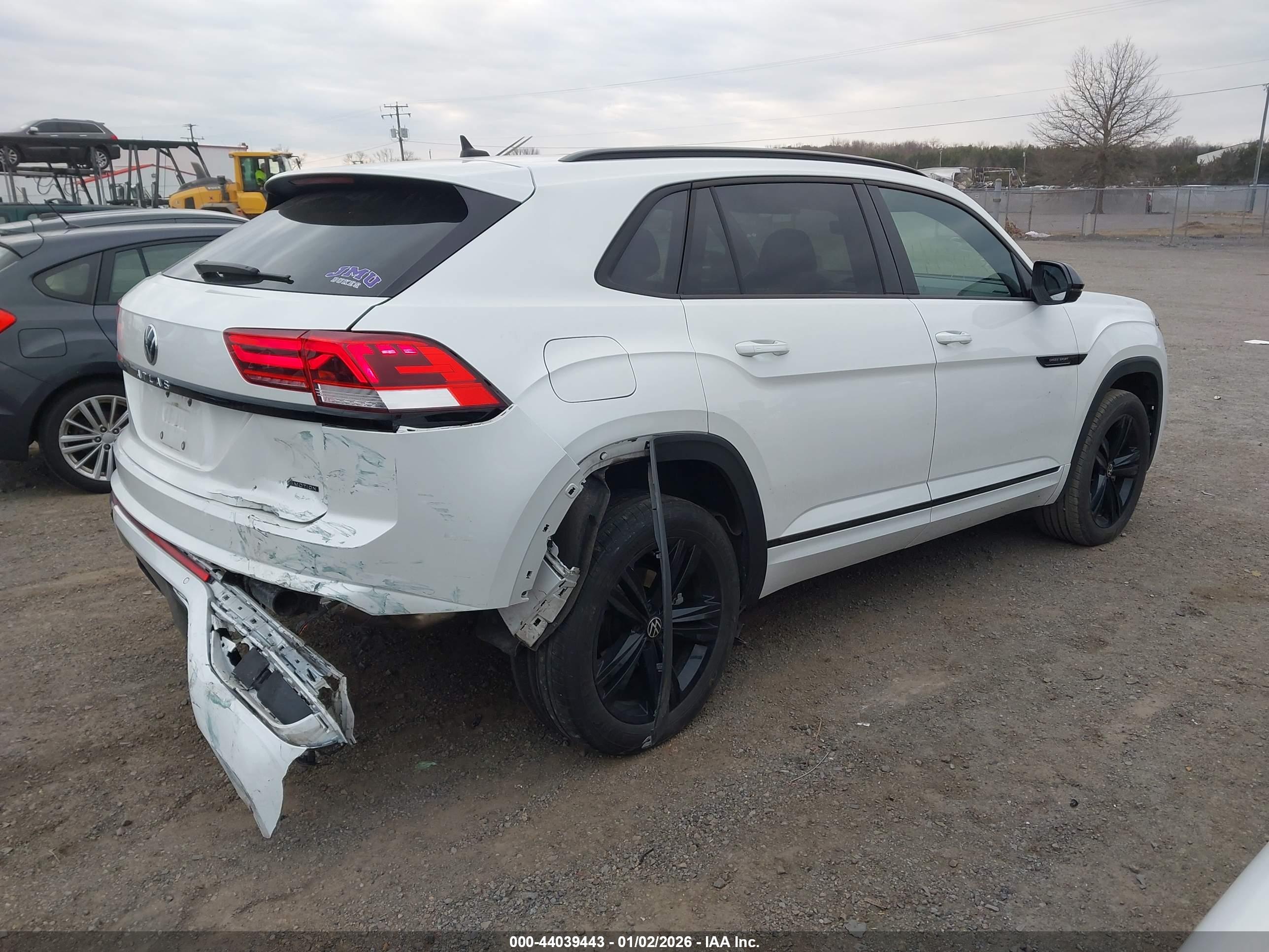 VOLKSWAGEN ATLAS image 4