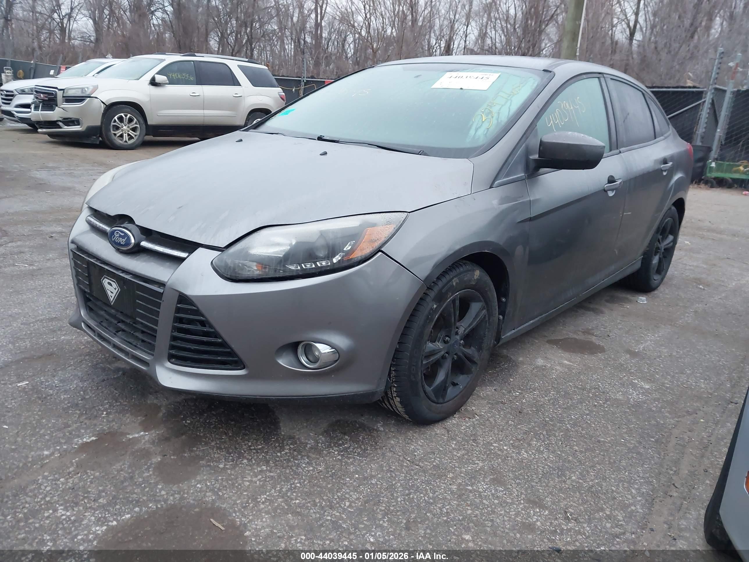 FORD FOCUS image 2