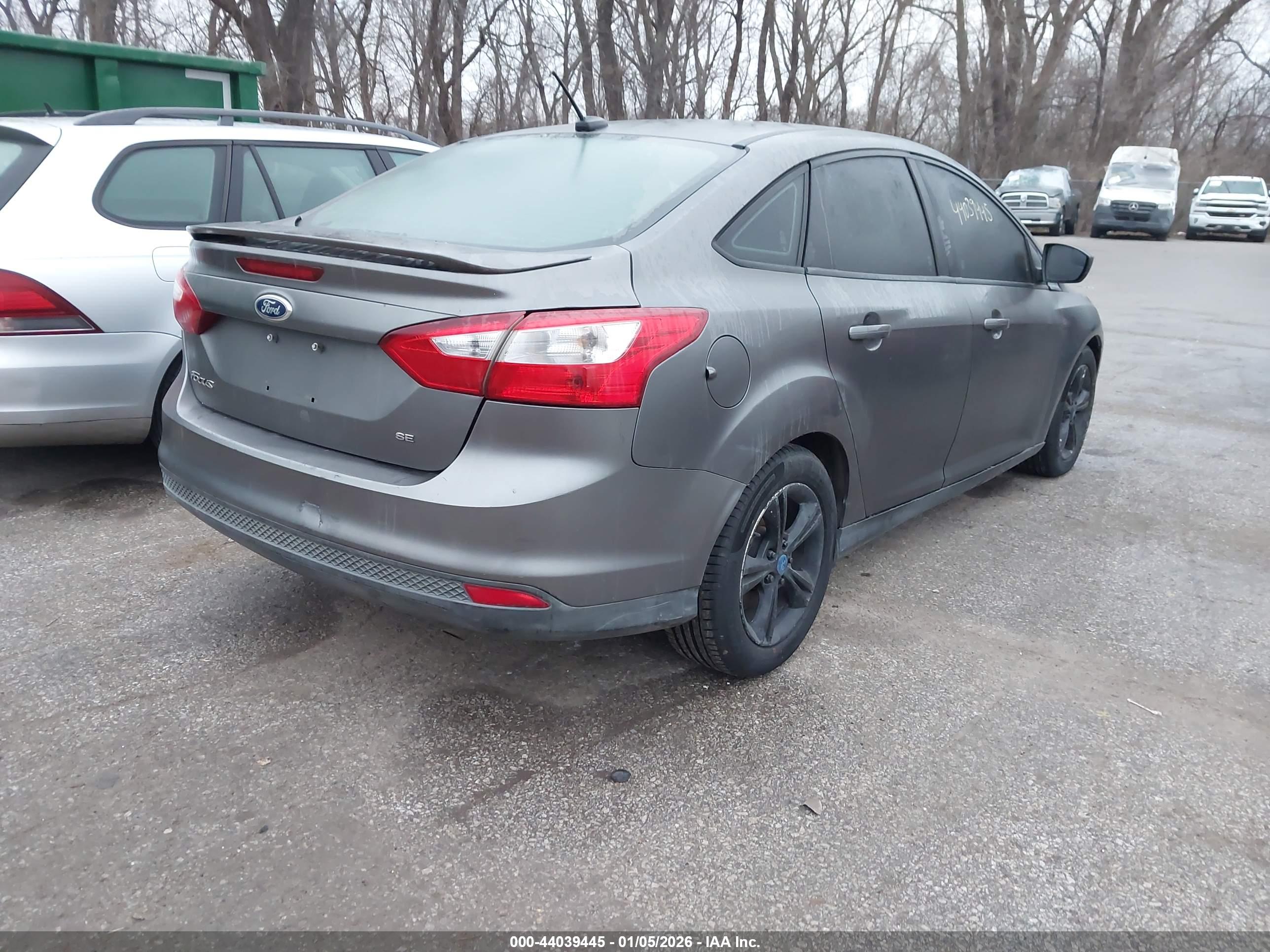 FORD FOCUS image 4