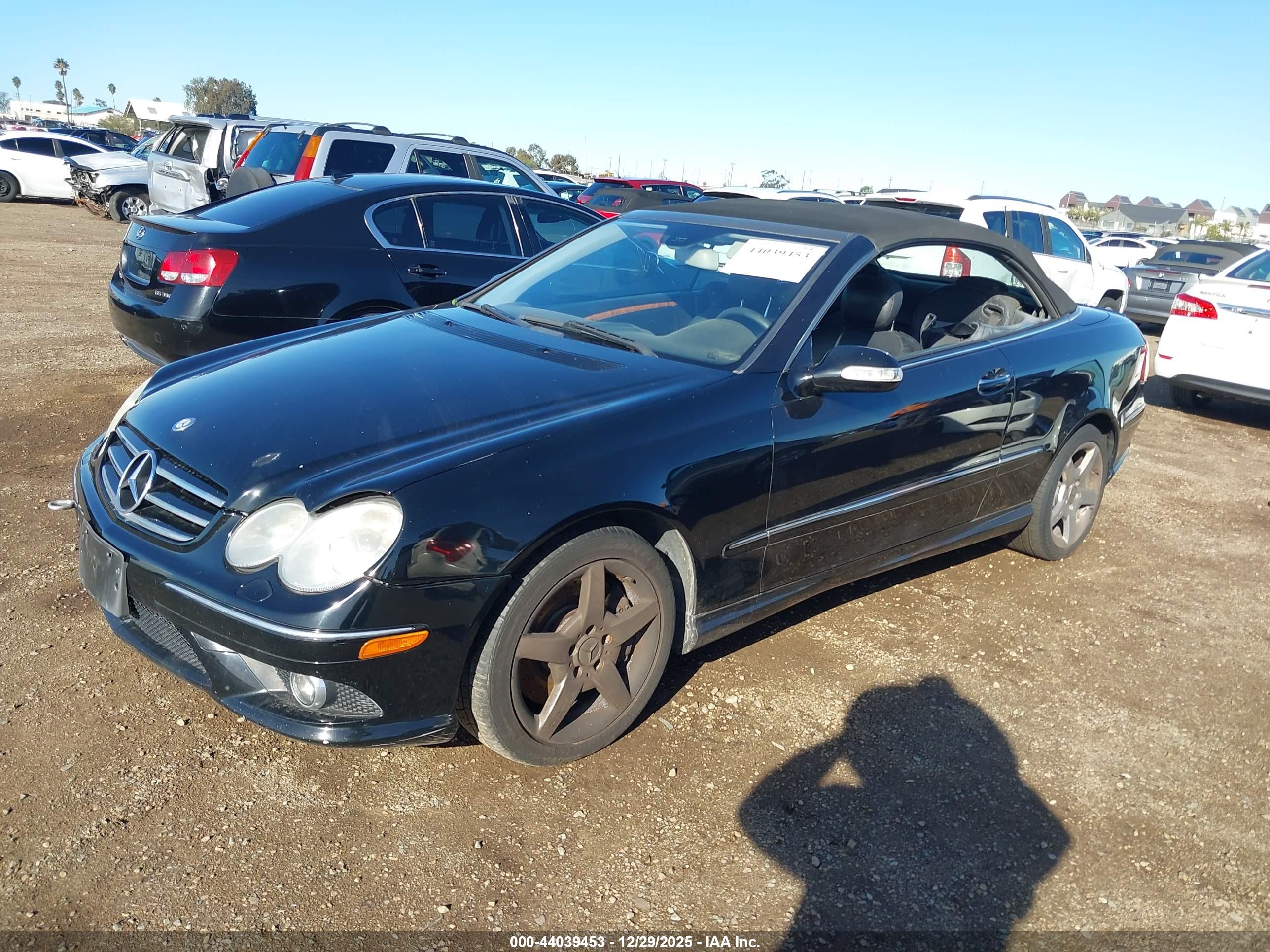 MERCEDES-BENZ CLK image 2
