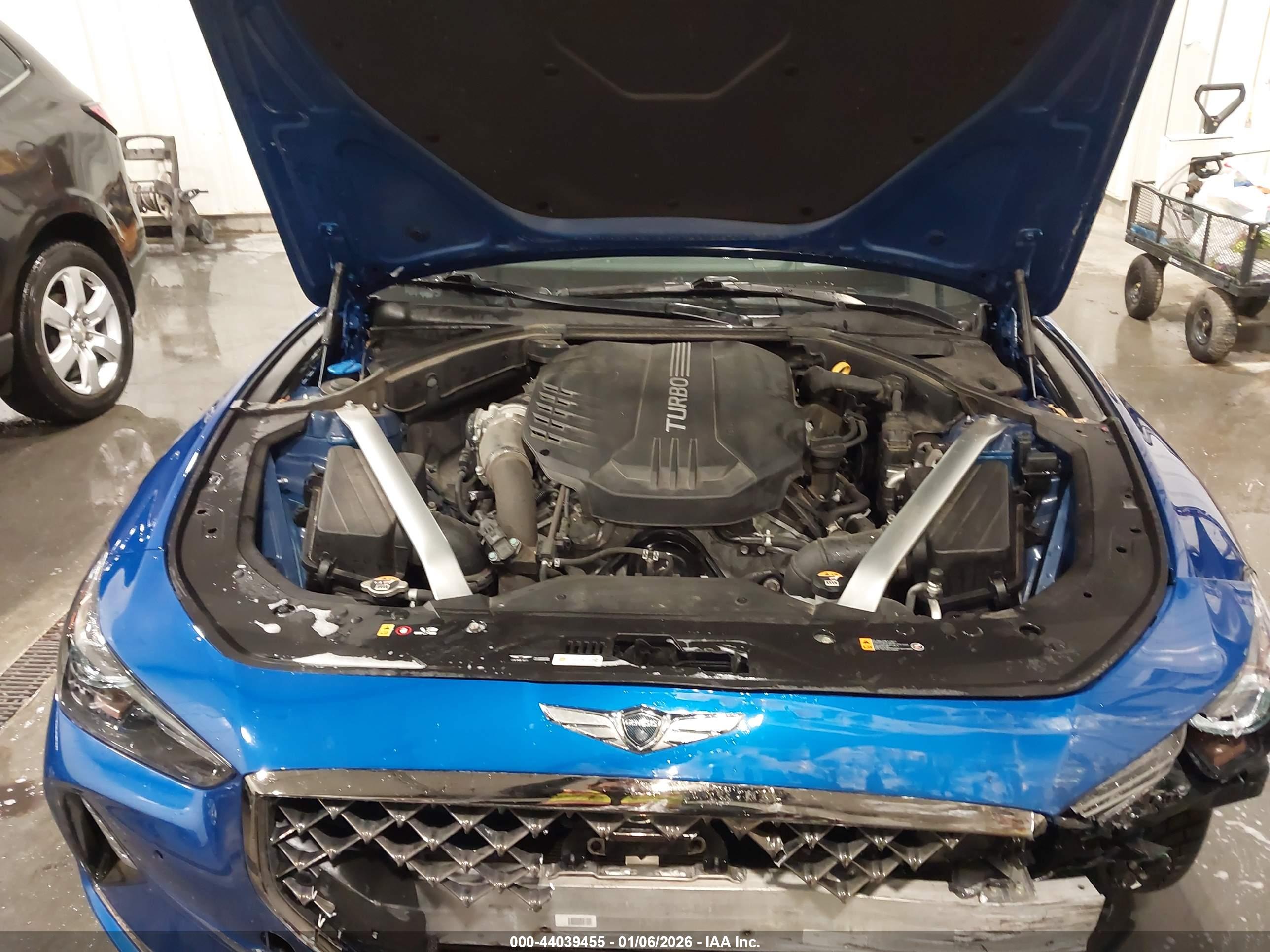 GENESIS G70 image 10