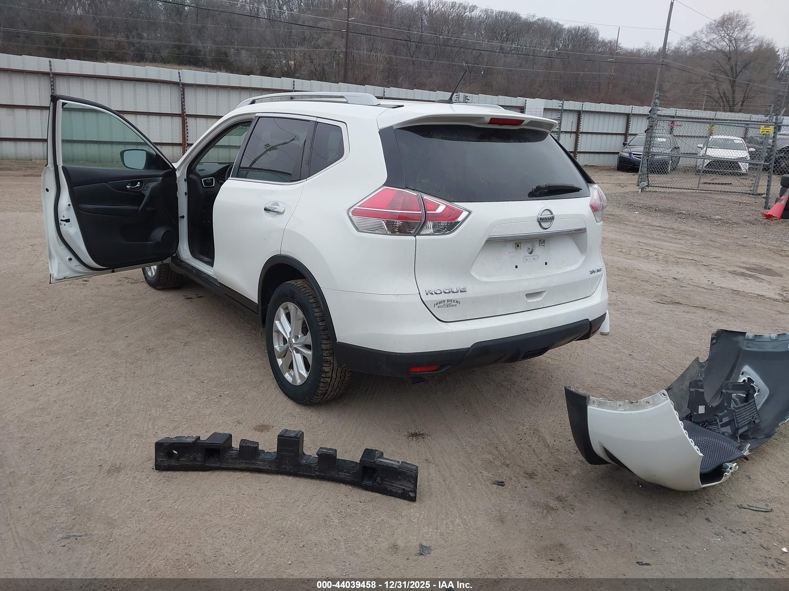 NISSAN ROGUE image 3