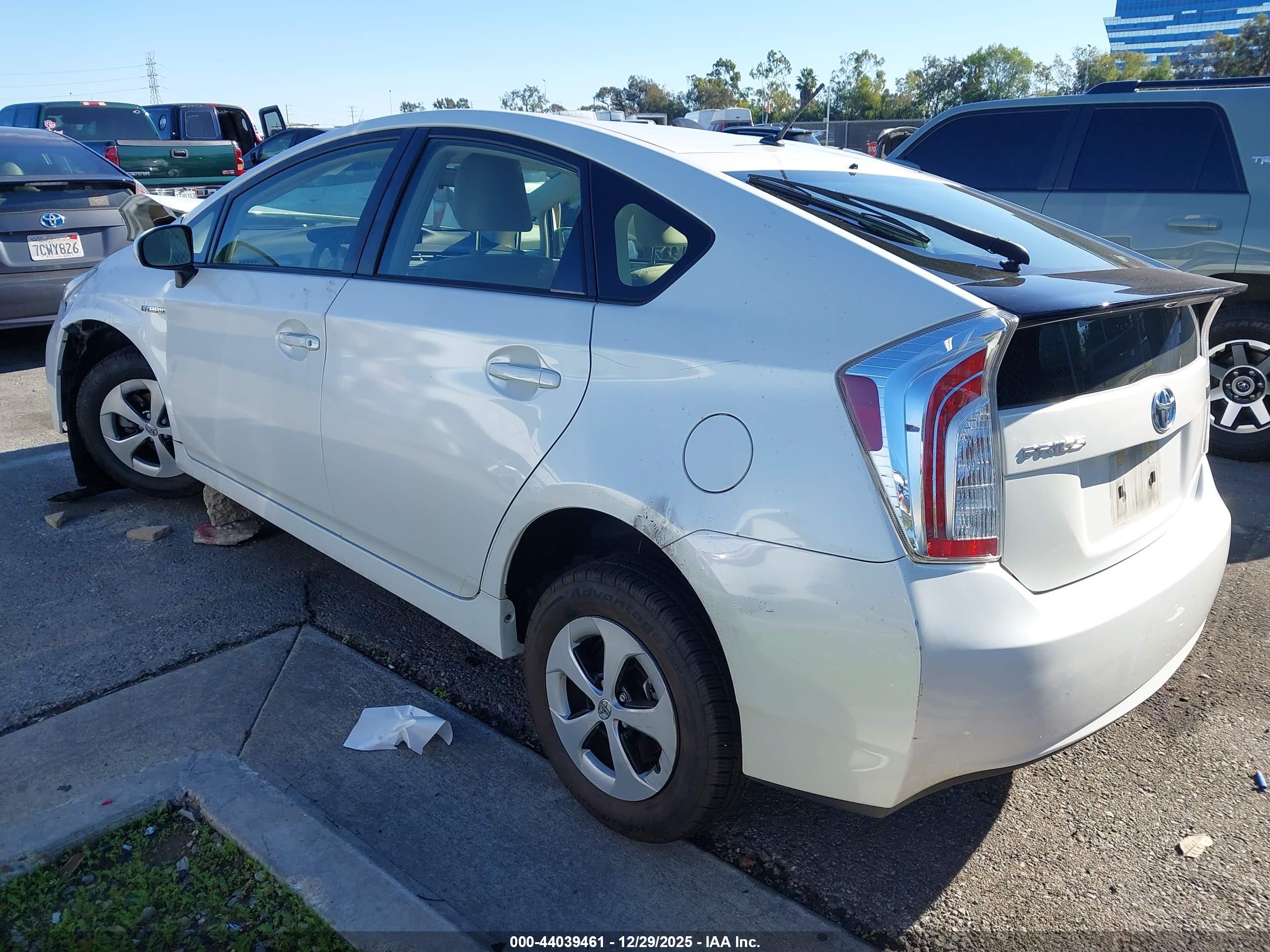 TOYOTA PRIUS image 3