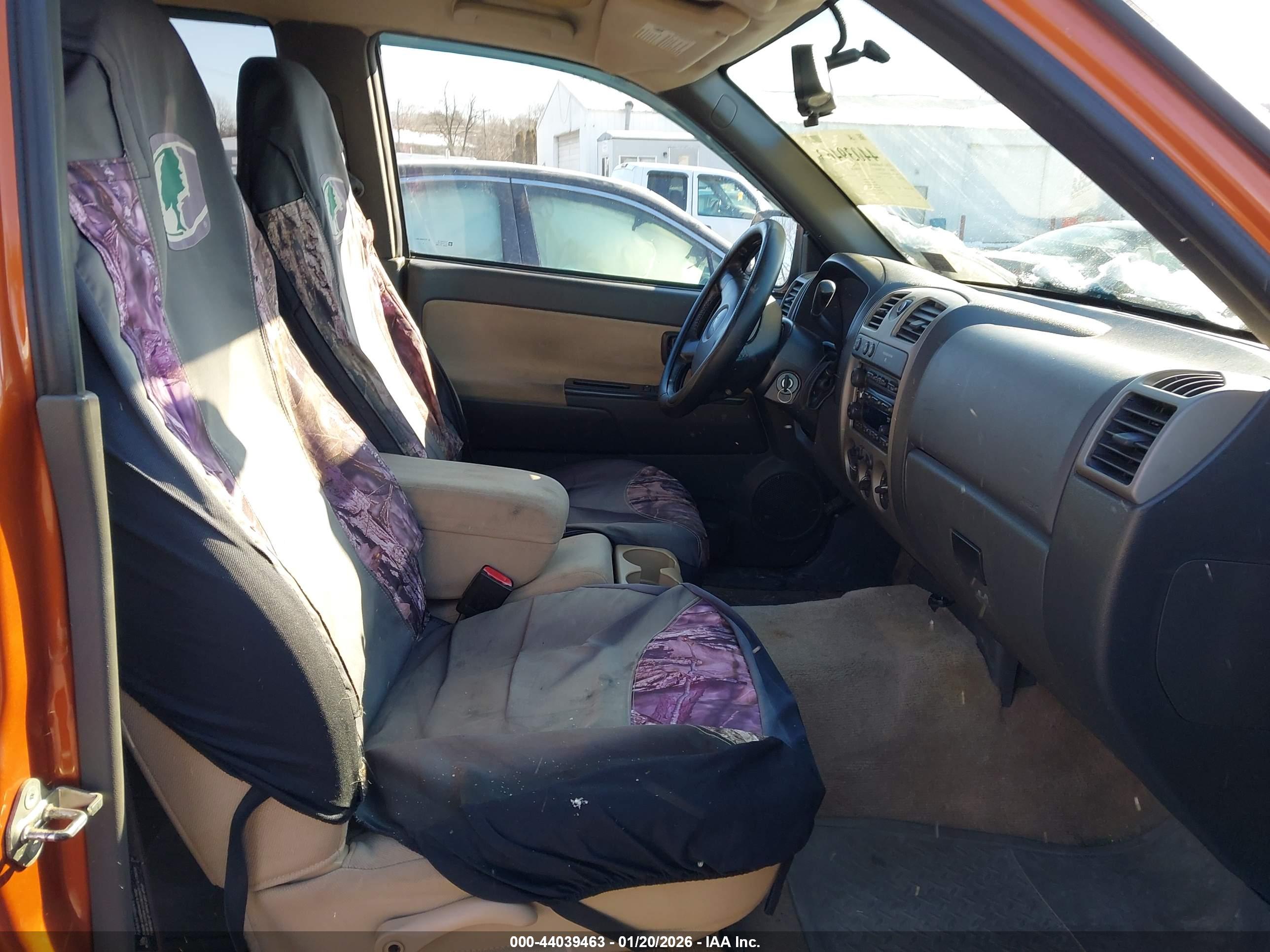 CHEVROLET COLORADO image 5