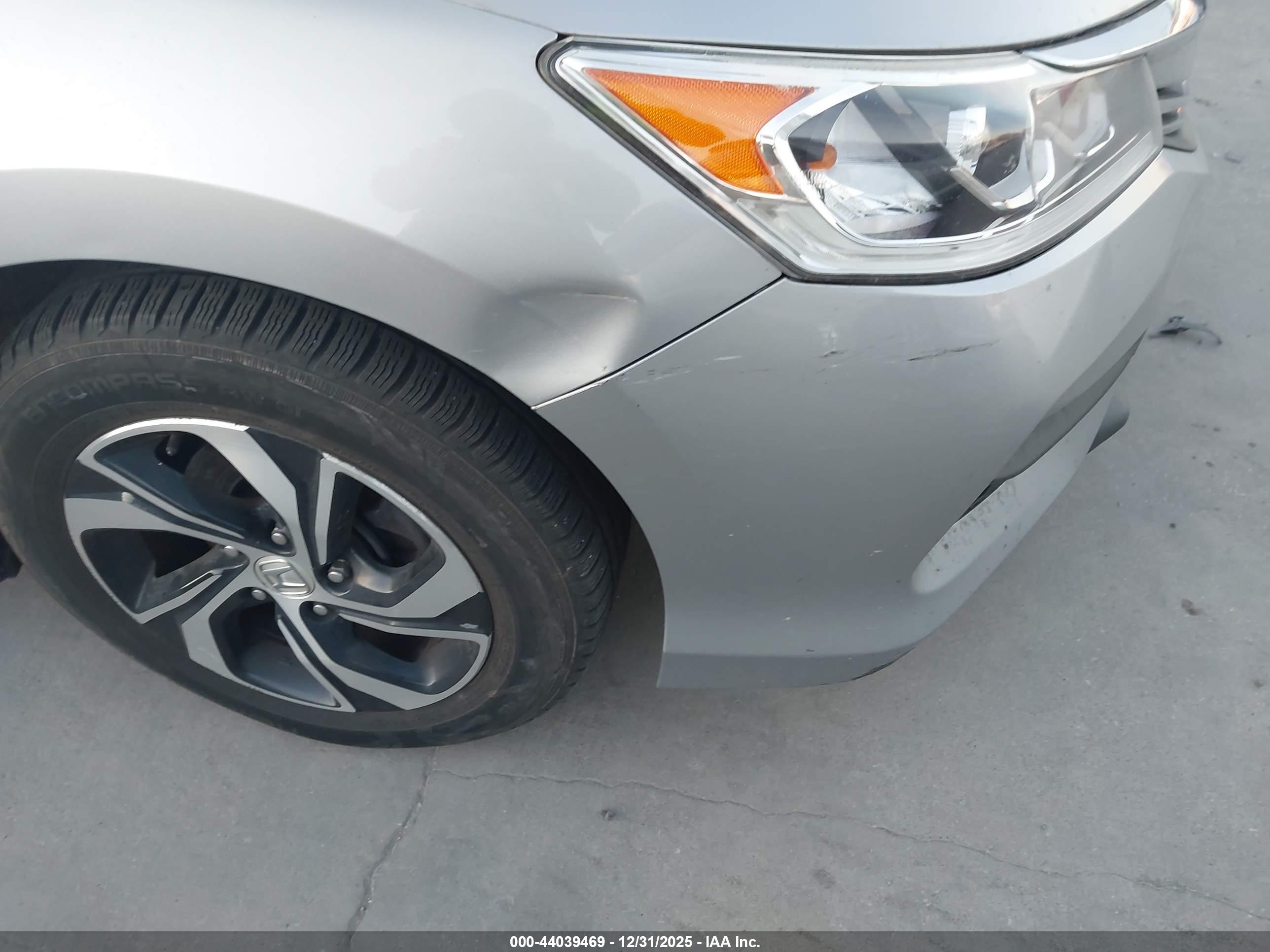 HONDA ACCORD image 6