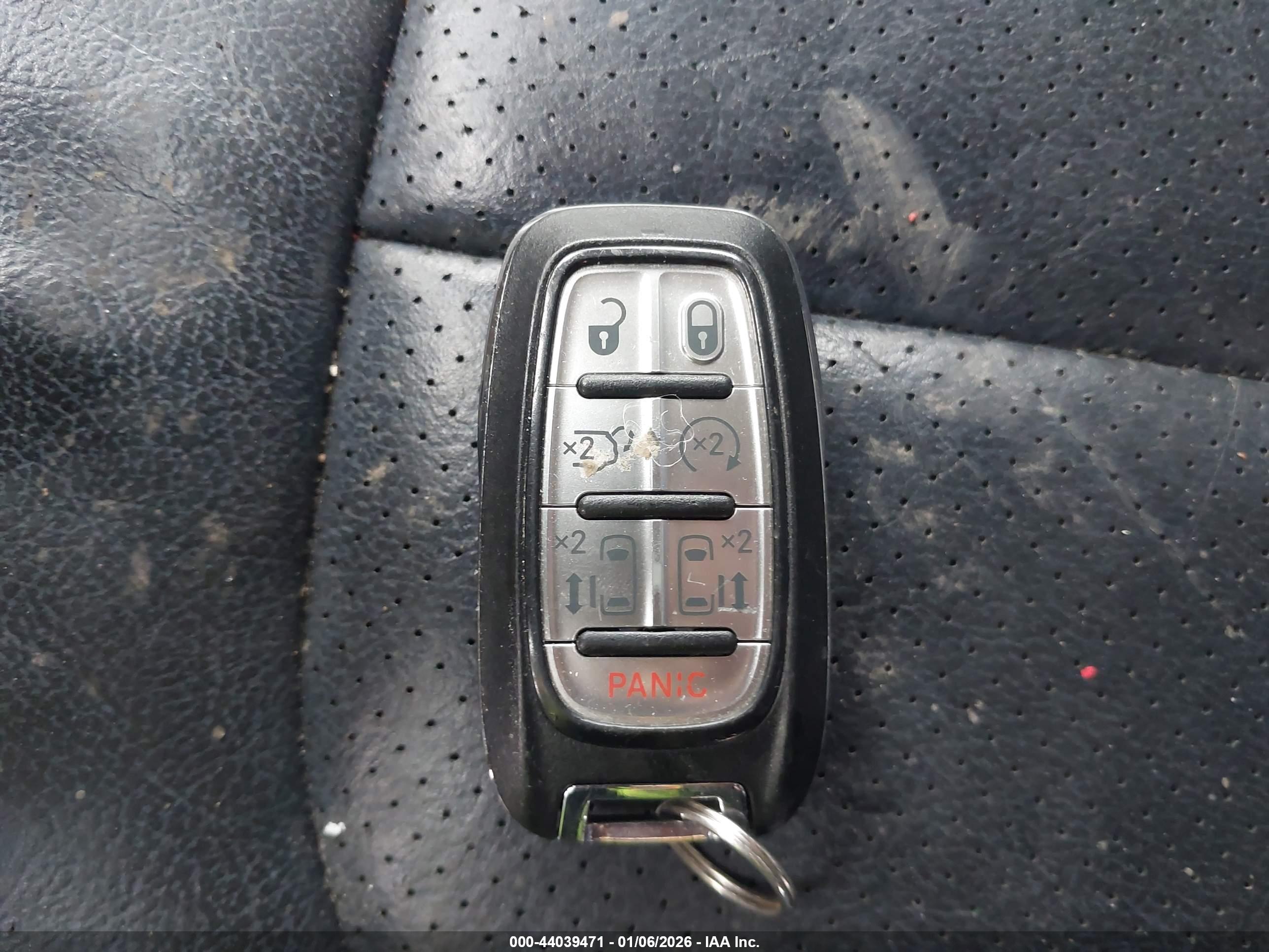 CHRYSLER PACIFICA image 11