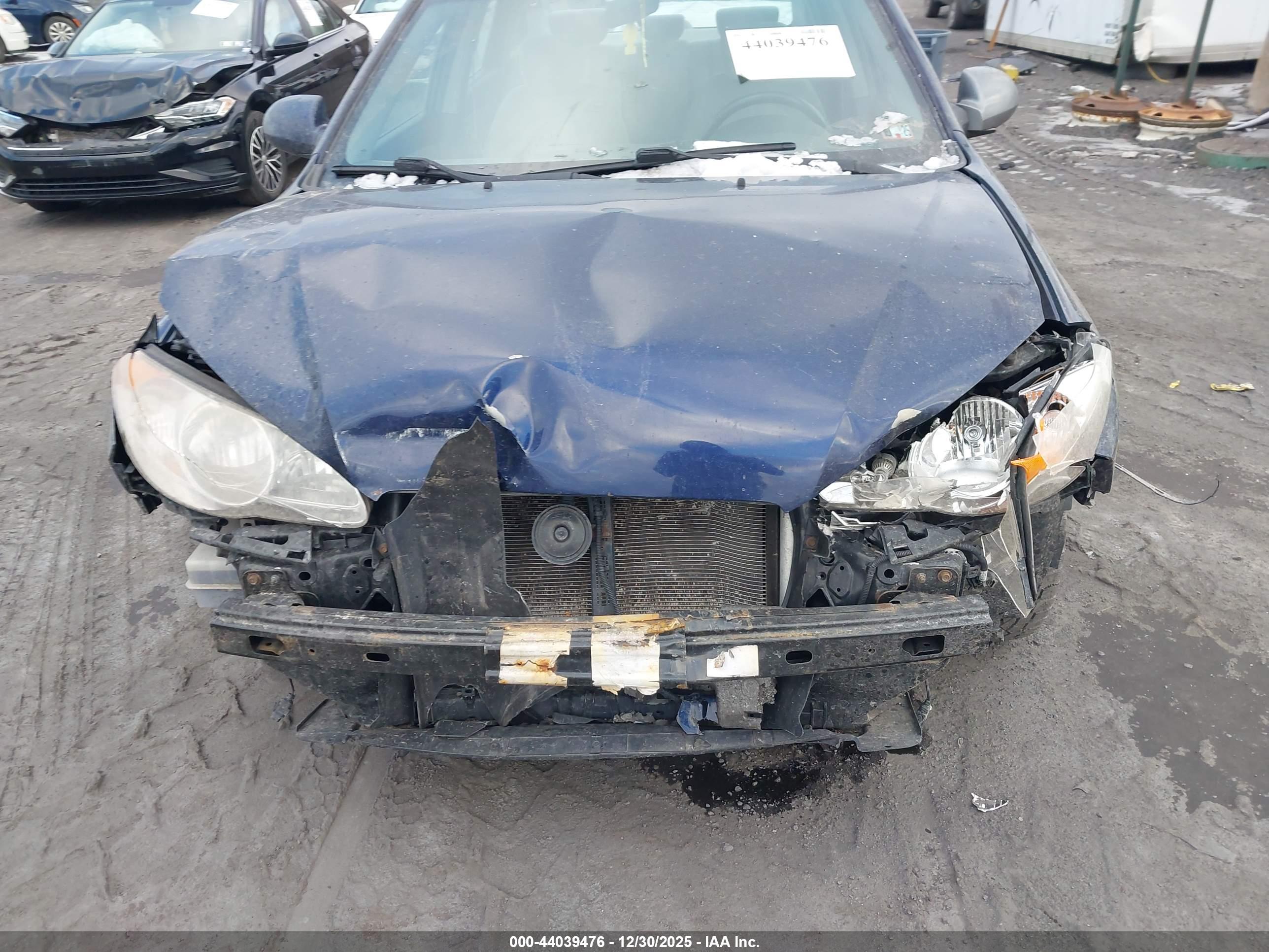 HYUNDAI ELANTRA image 6