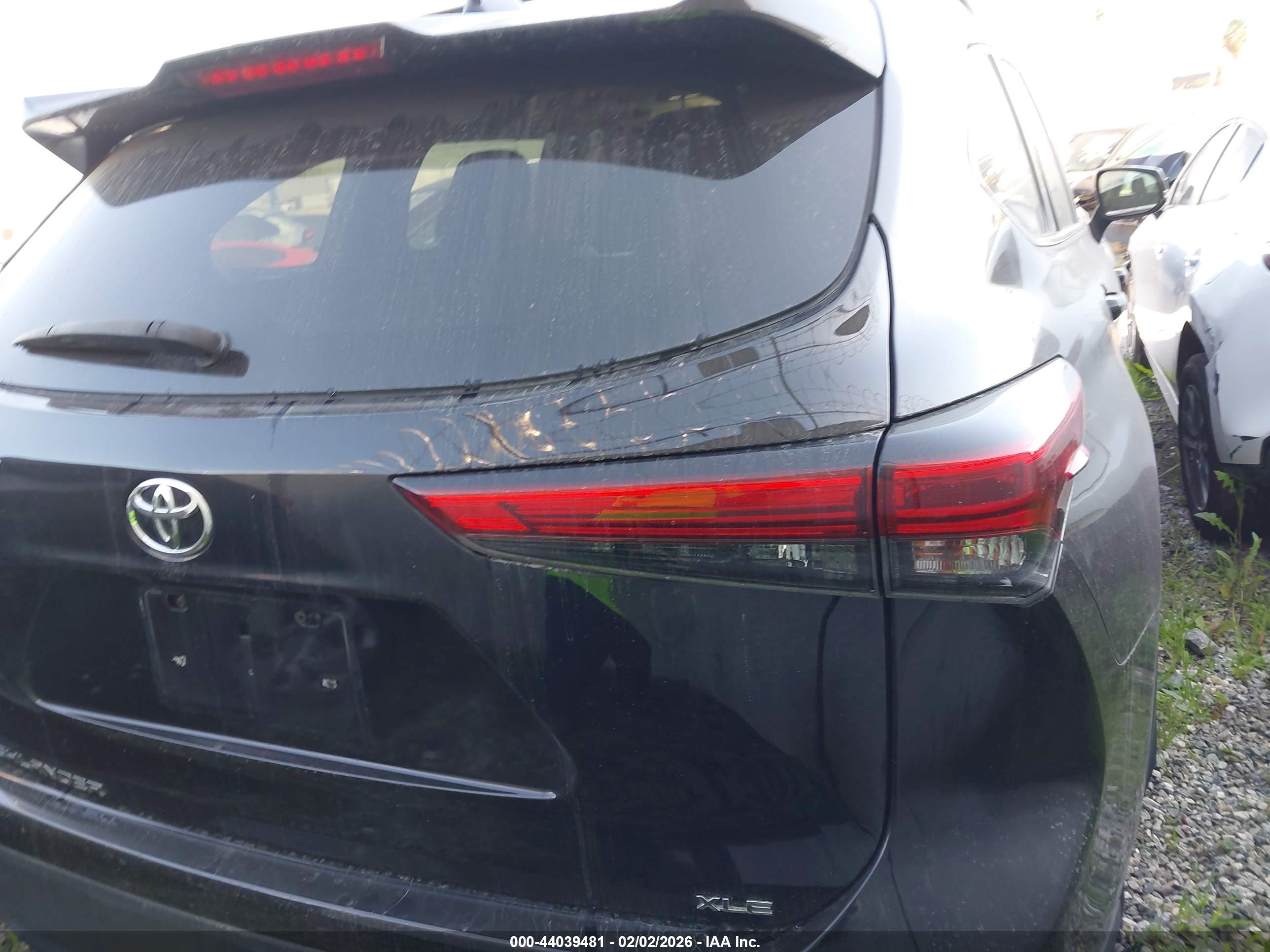 TOYOTA HIGHLANDER image 4