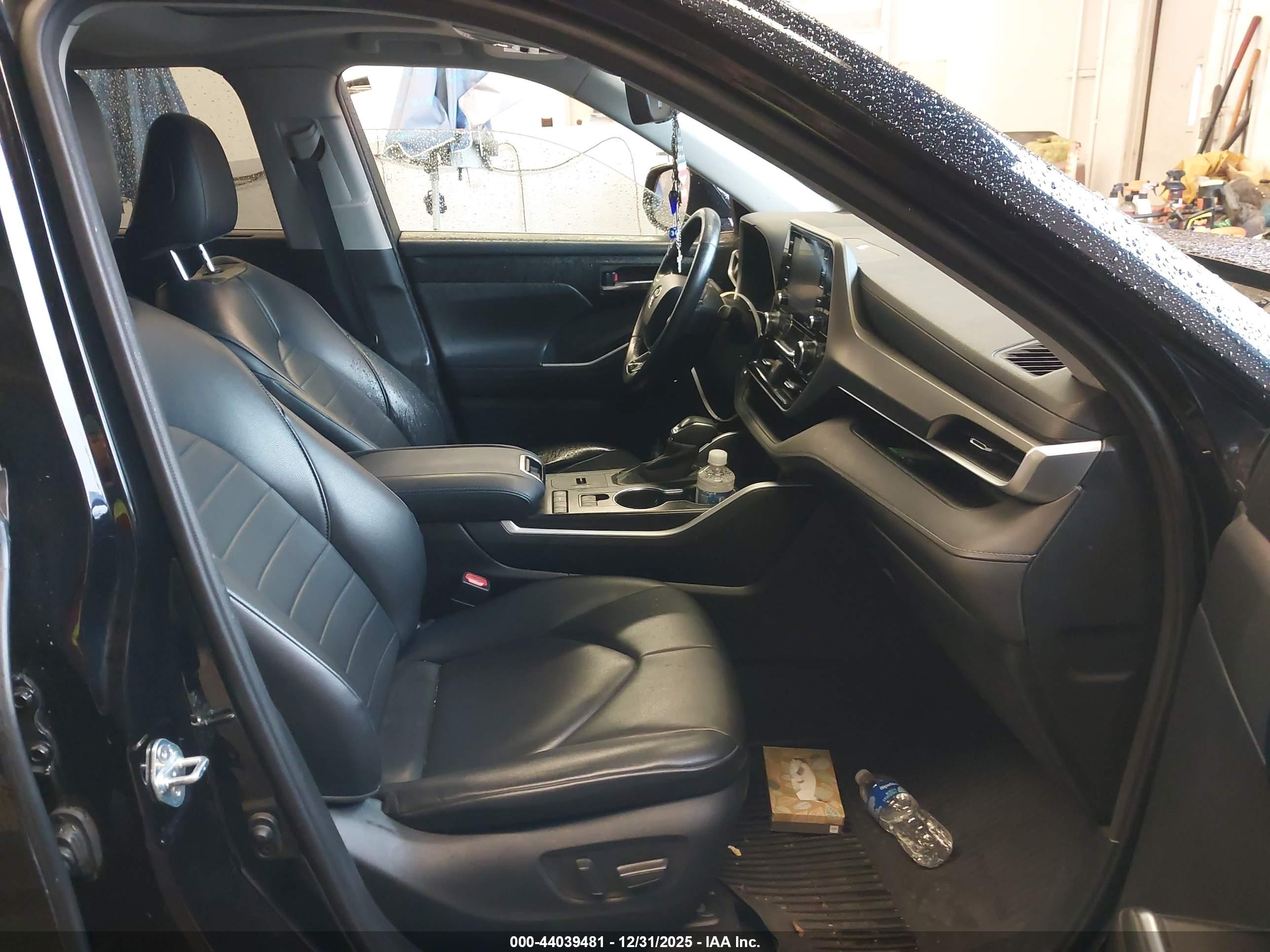 TOYOTA HIGHLANDER image 5