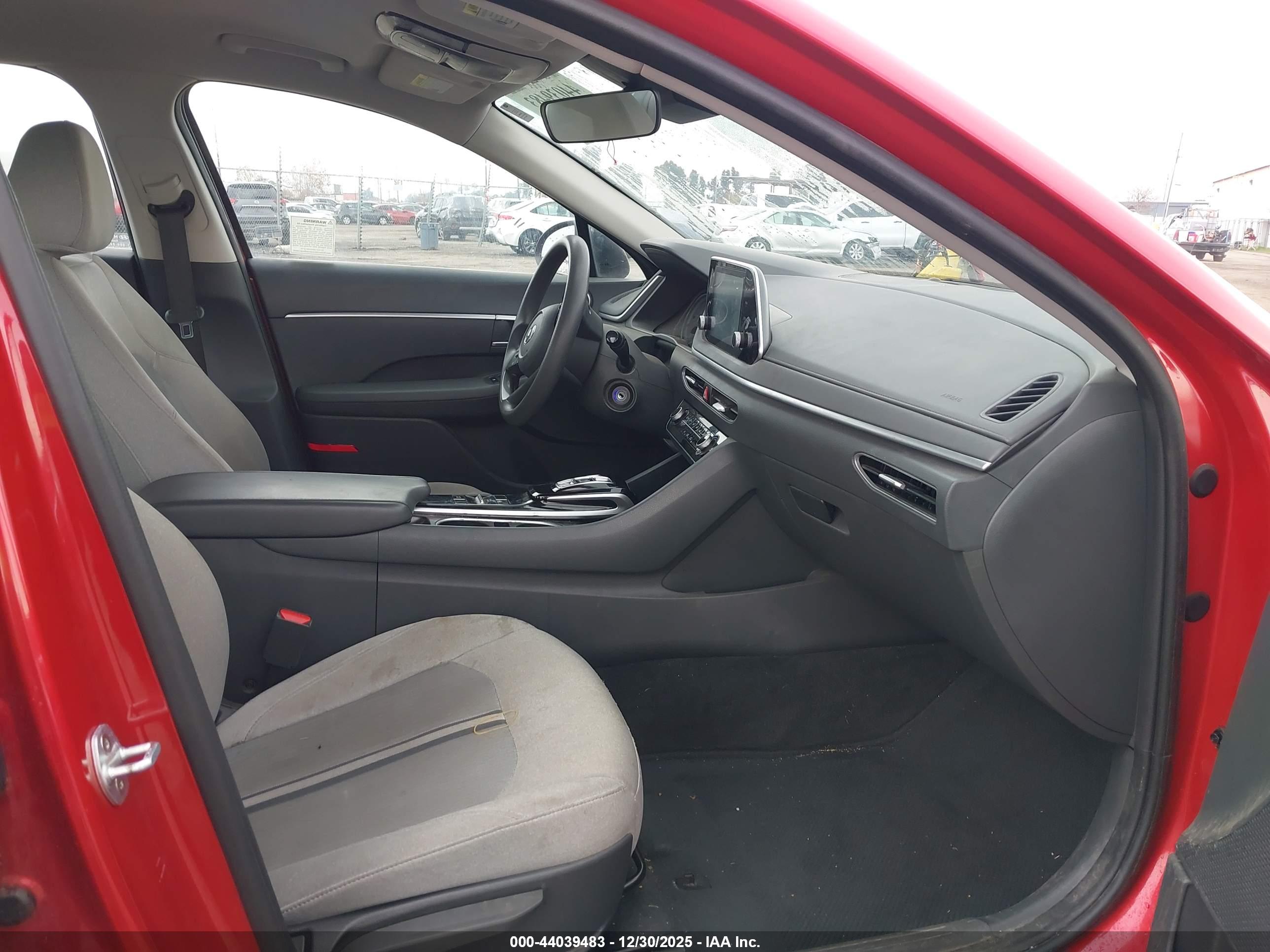 HYUNDAI SONATA image 5