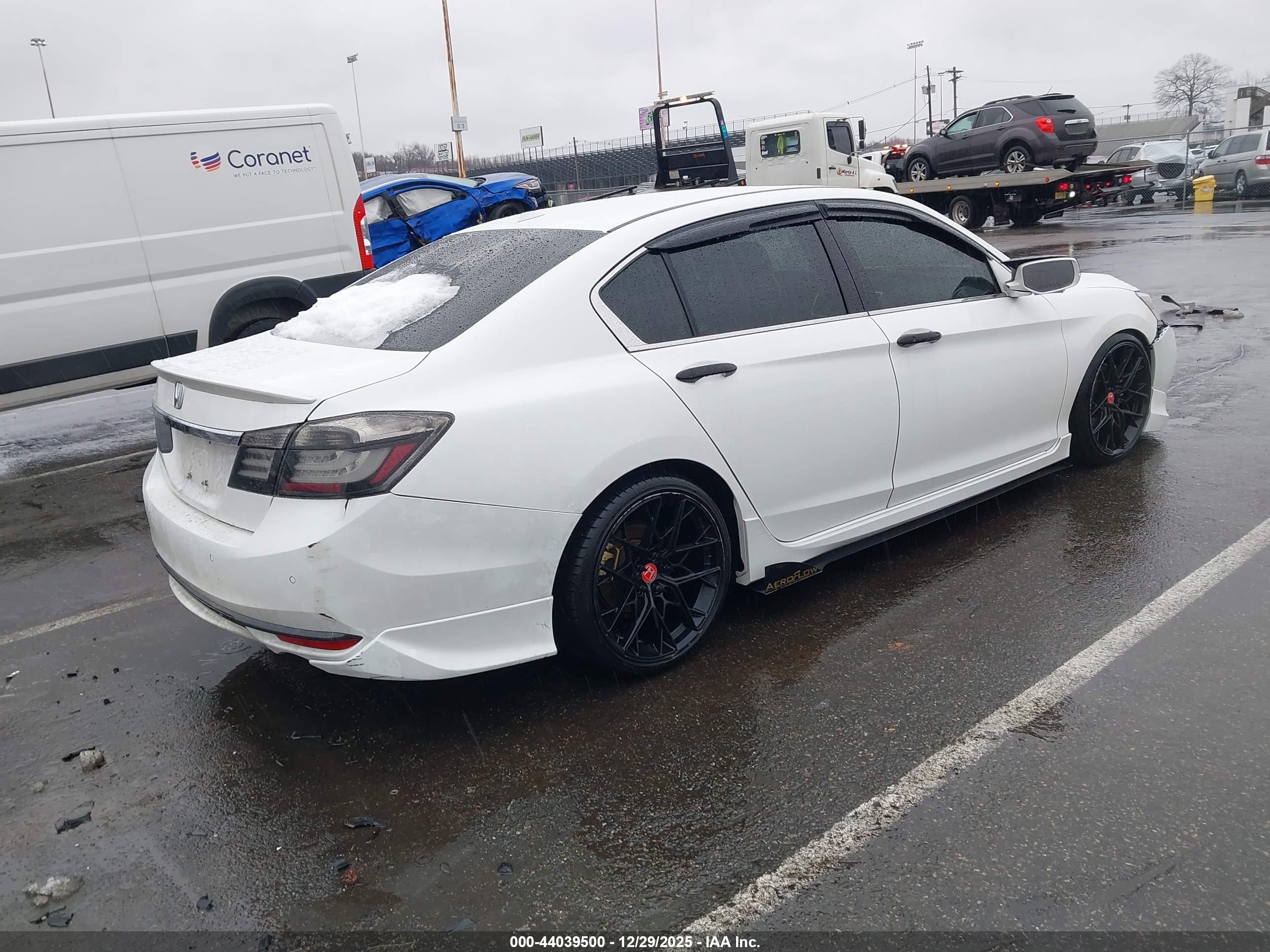 HONDA ACCORD image 4
