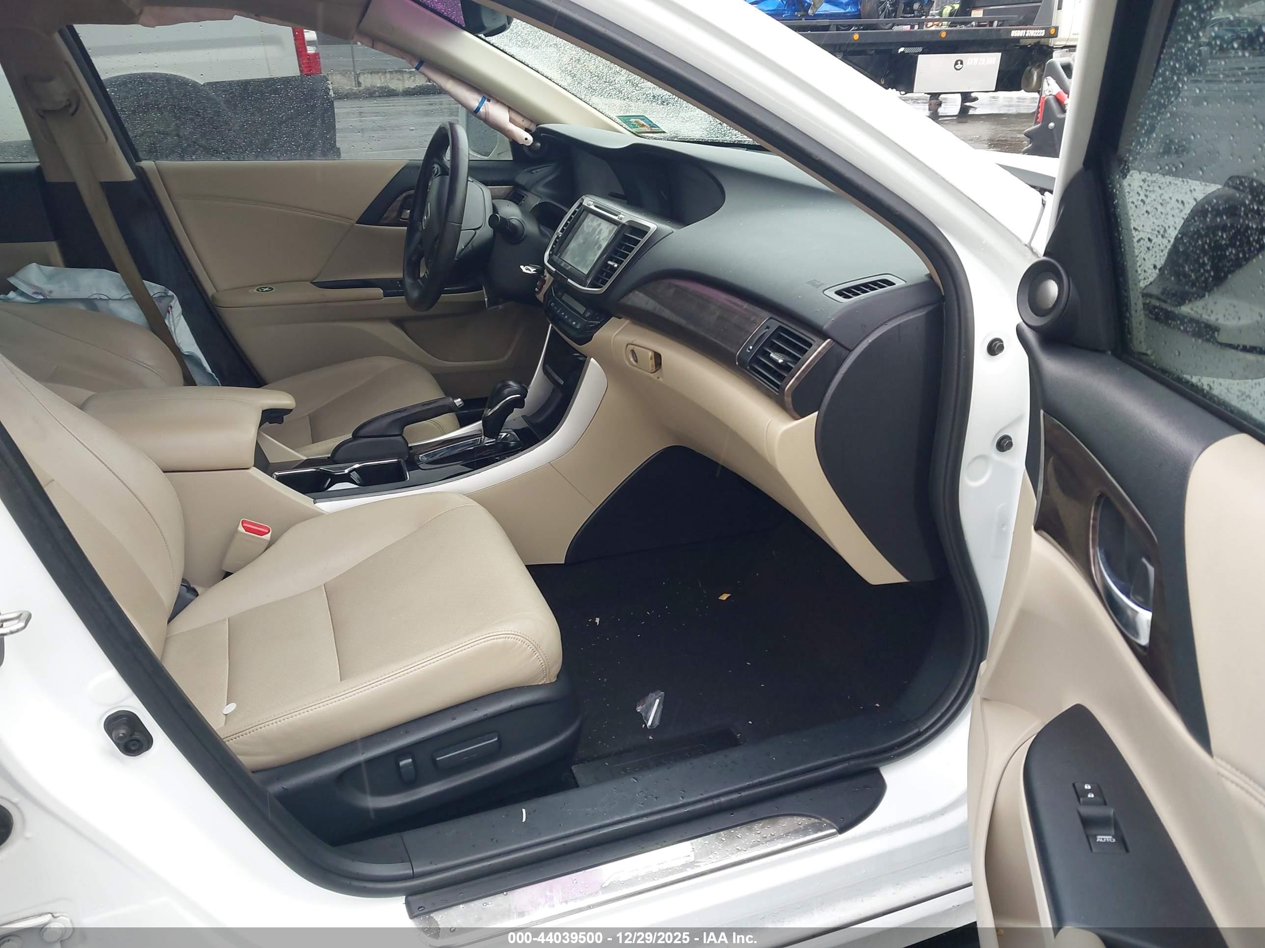 HONDA ACCORD image 5