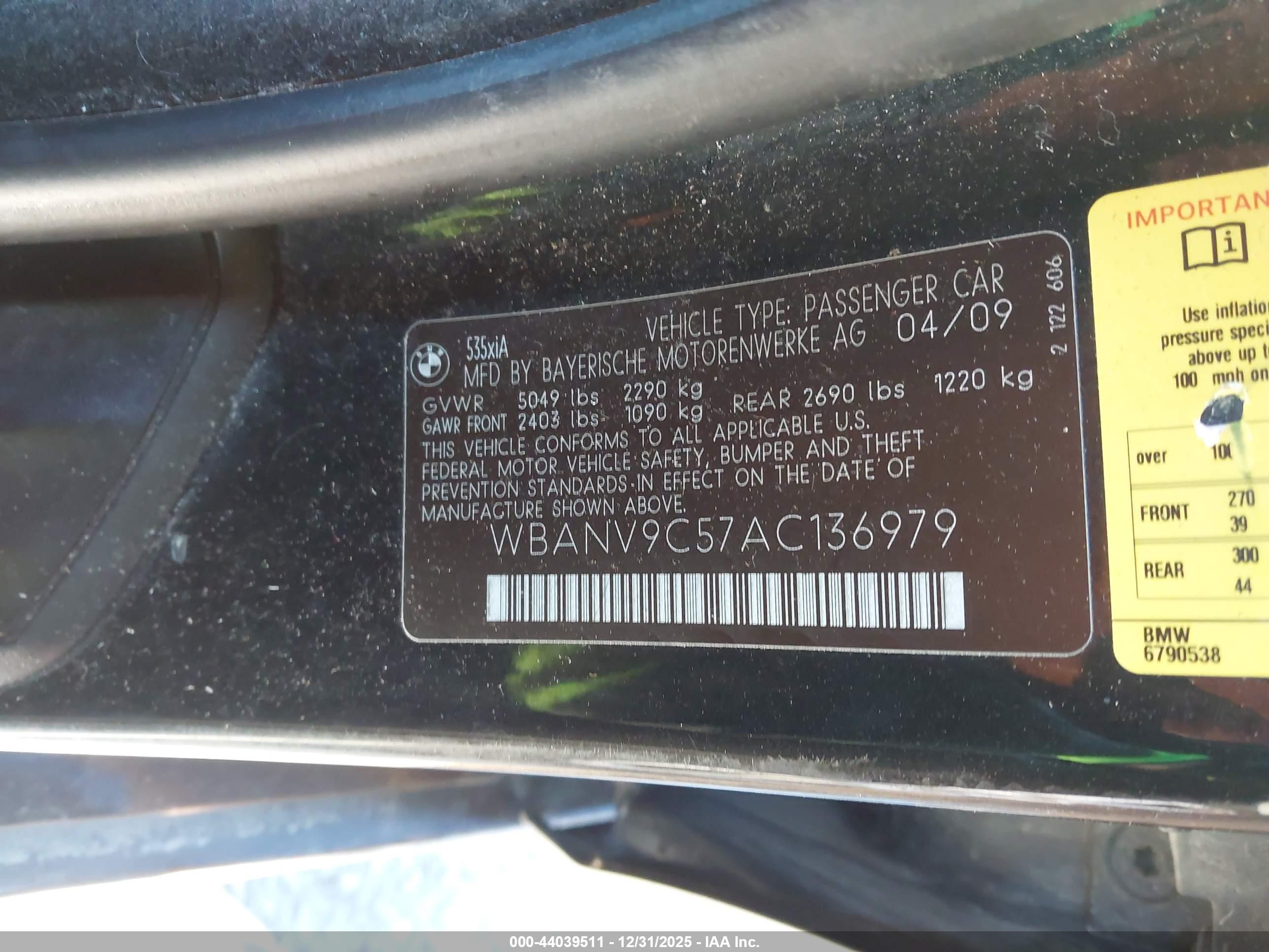 BMW 535I image 9