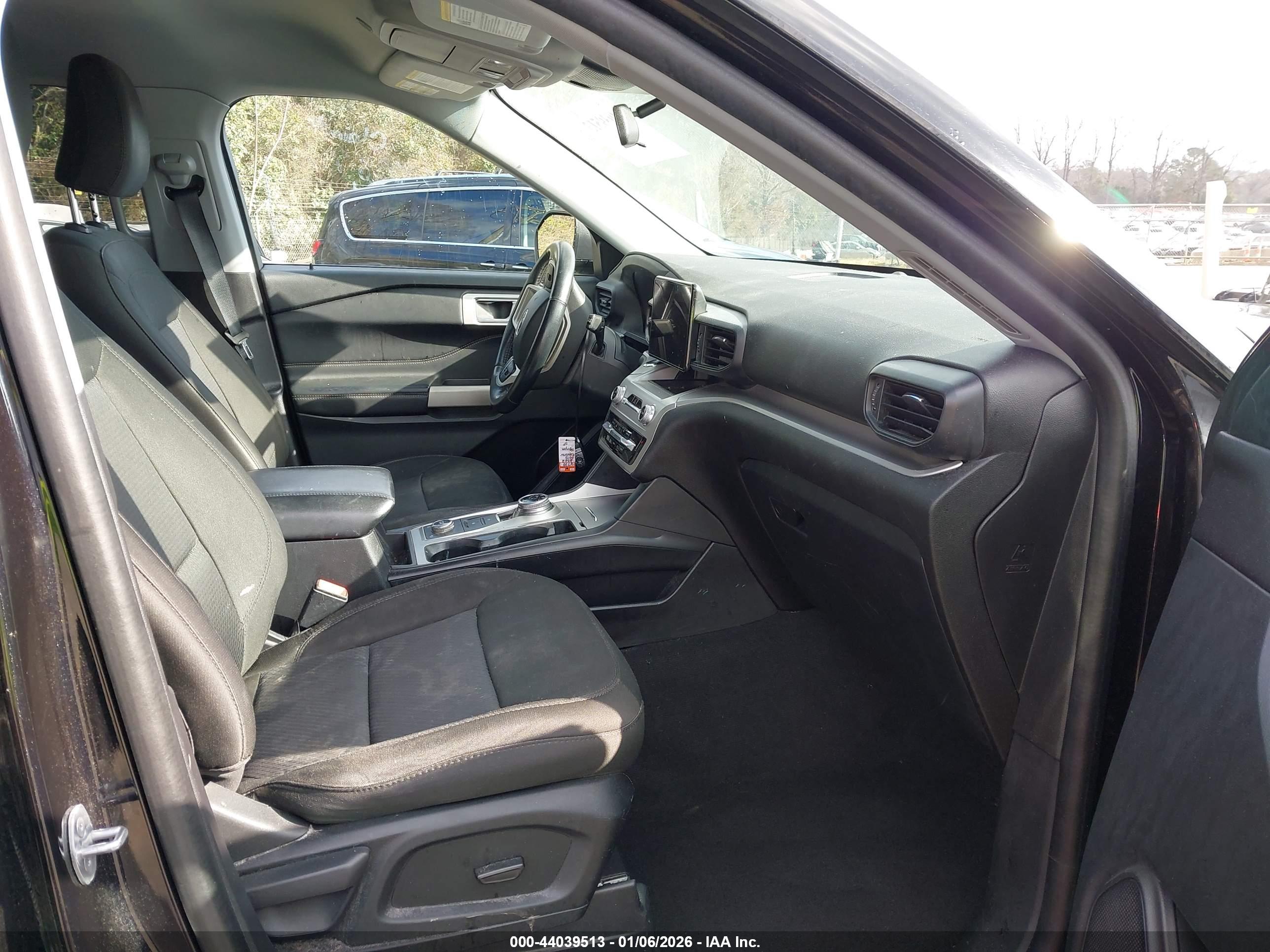 FORD EXPLORER image 5