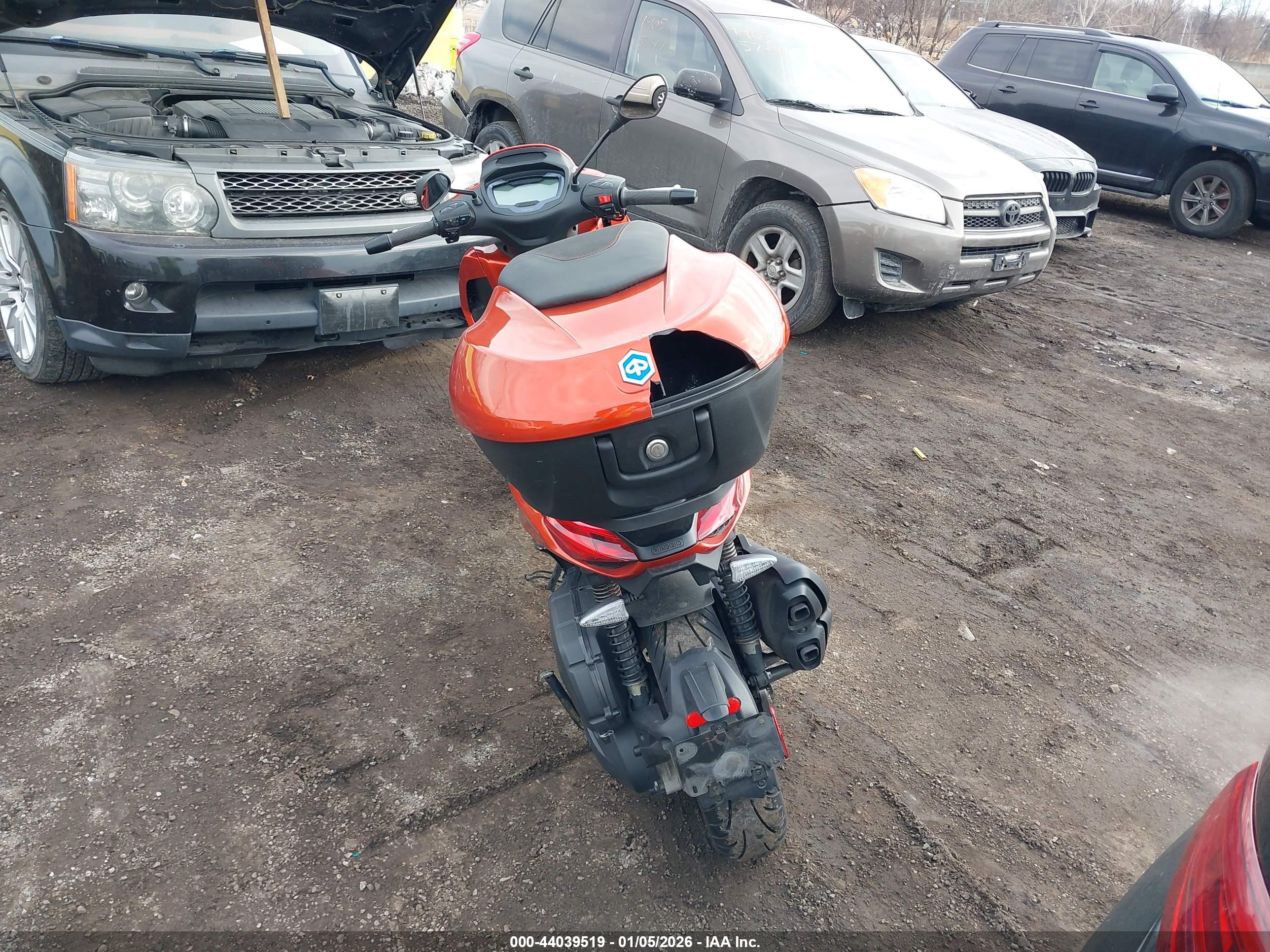 PIAGGIO BV image 6