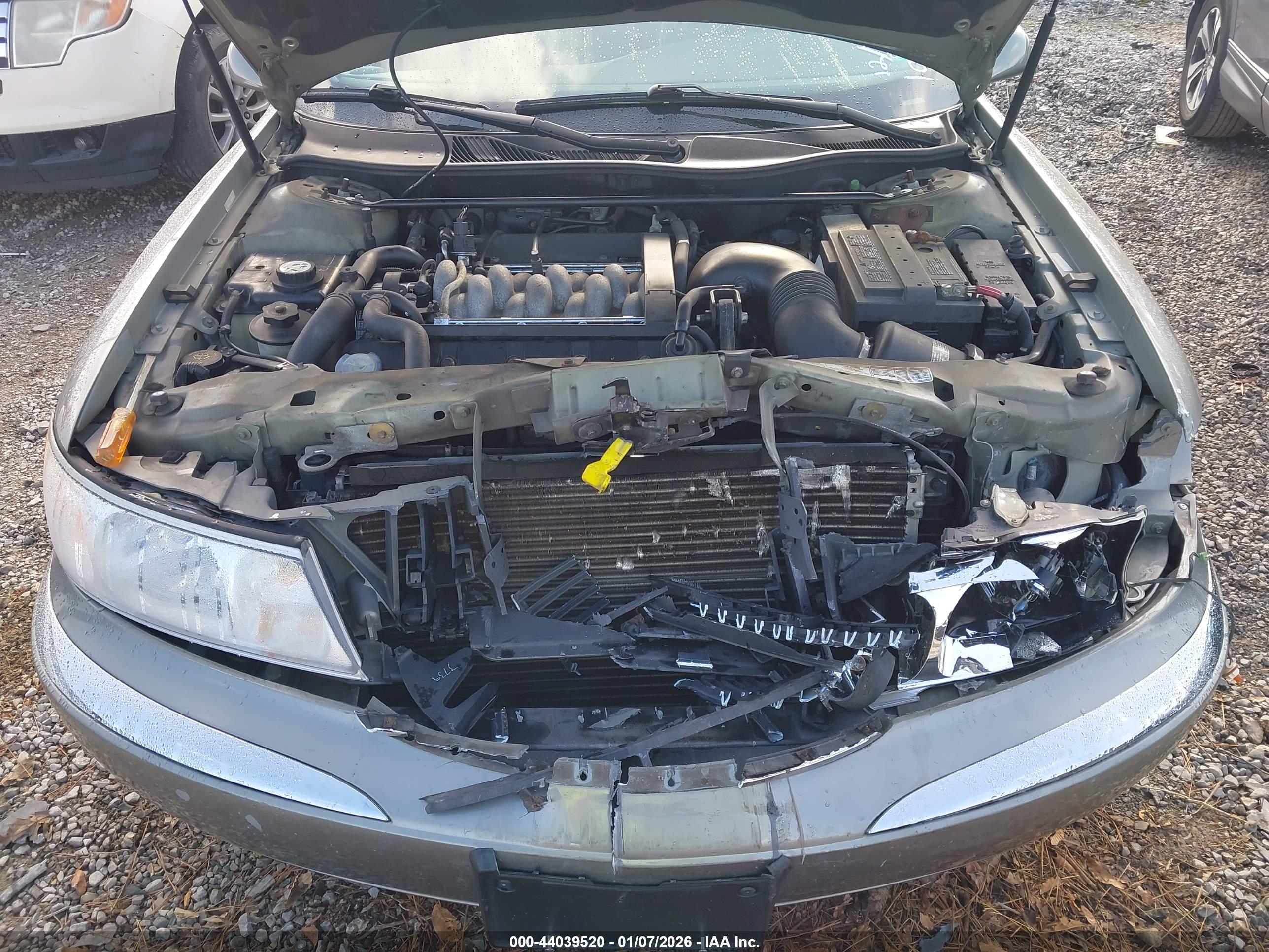 LINCOLN CONTINENTAL image 10