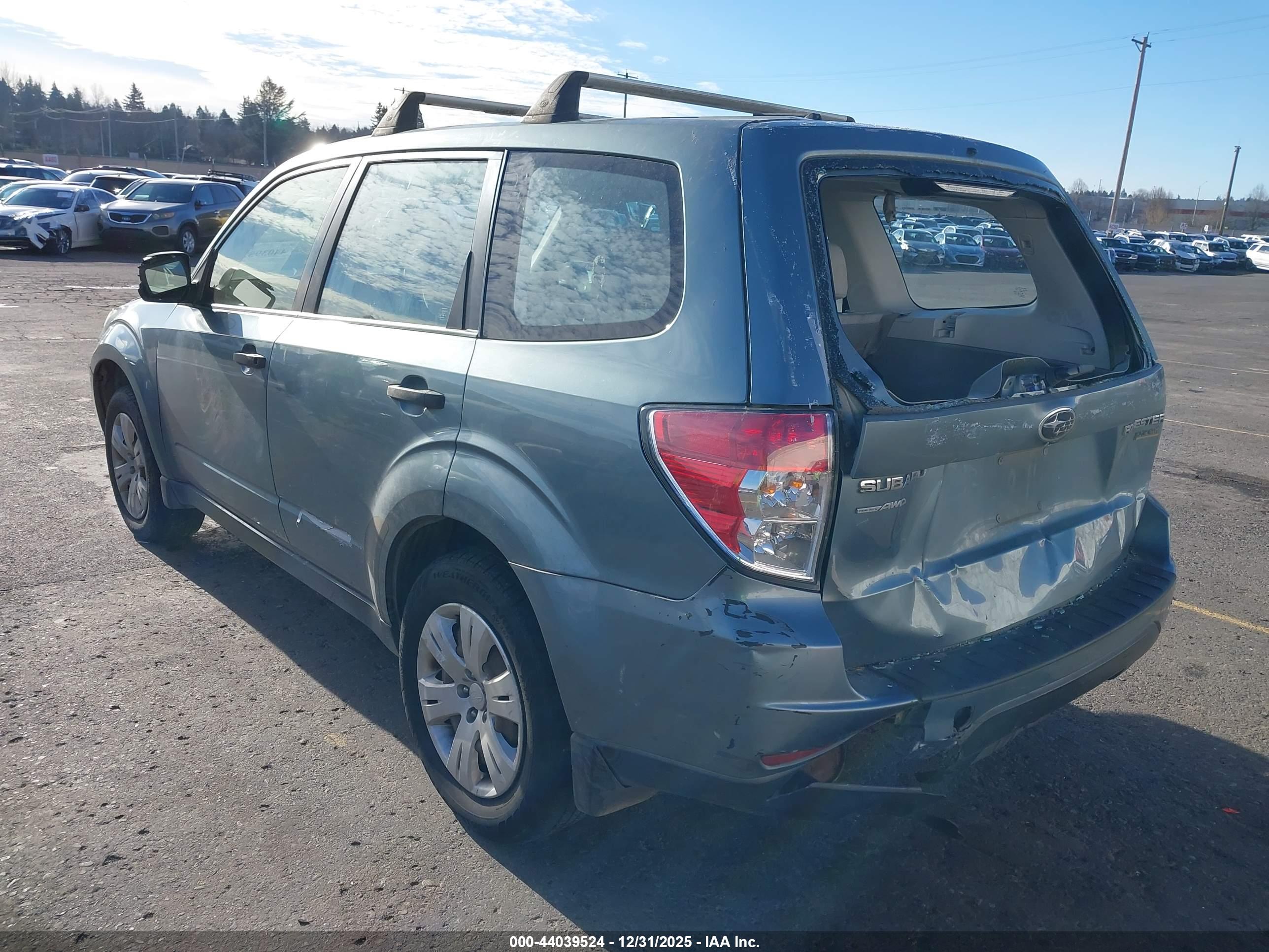 SUBARU FORESTER image 3