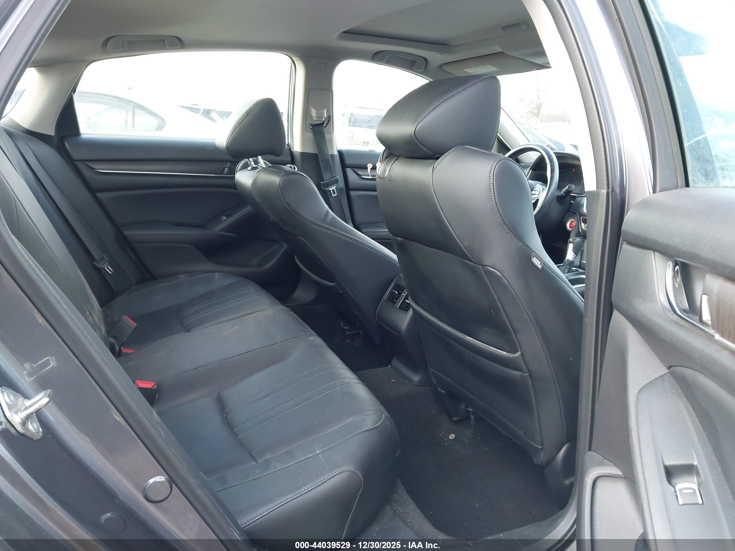 HONDA ACCORD image 8