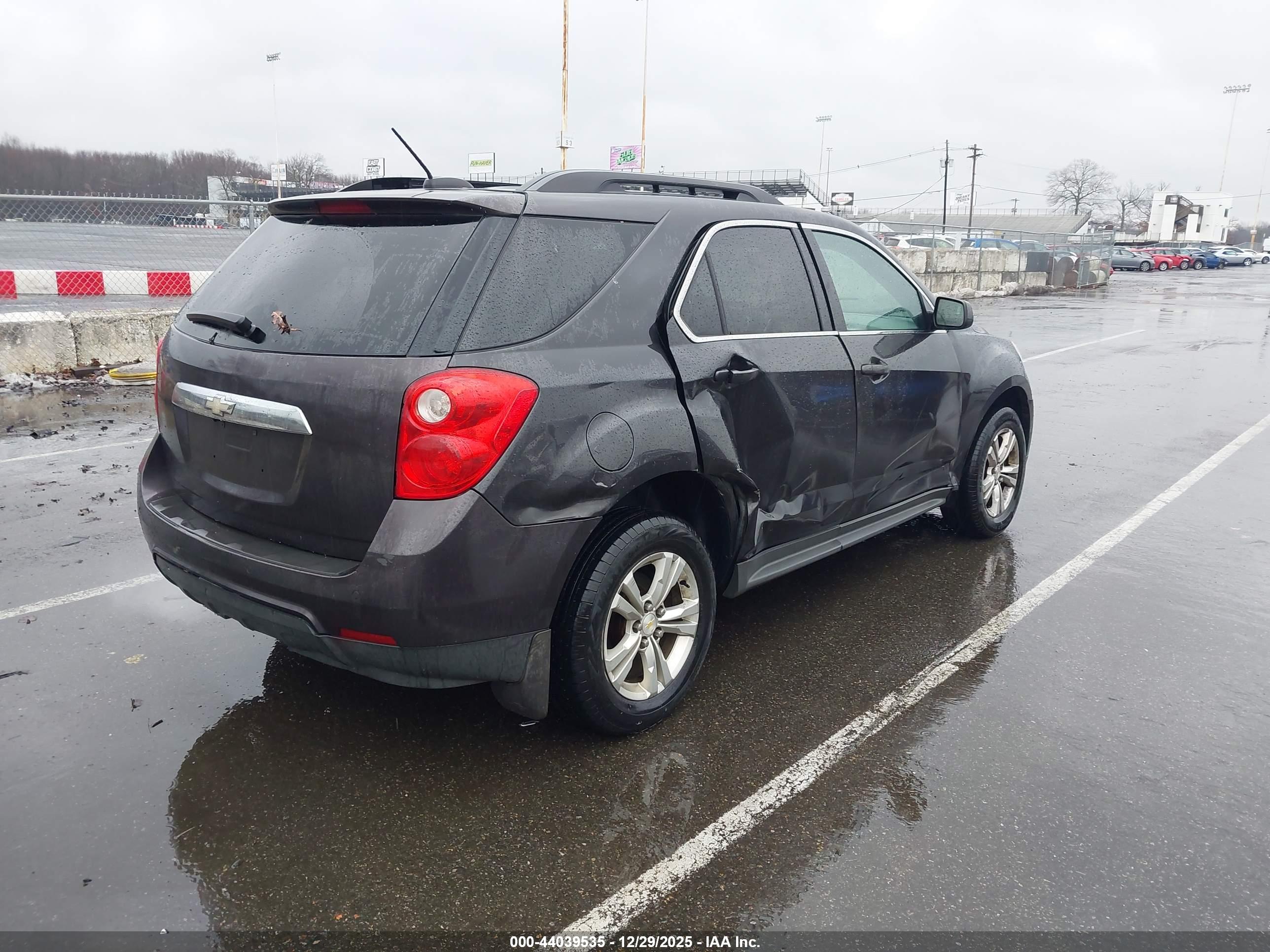 CHEVROLET EQUINOX image 4