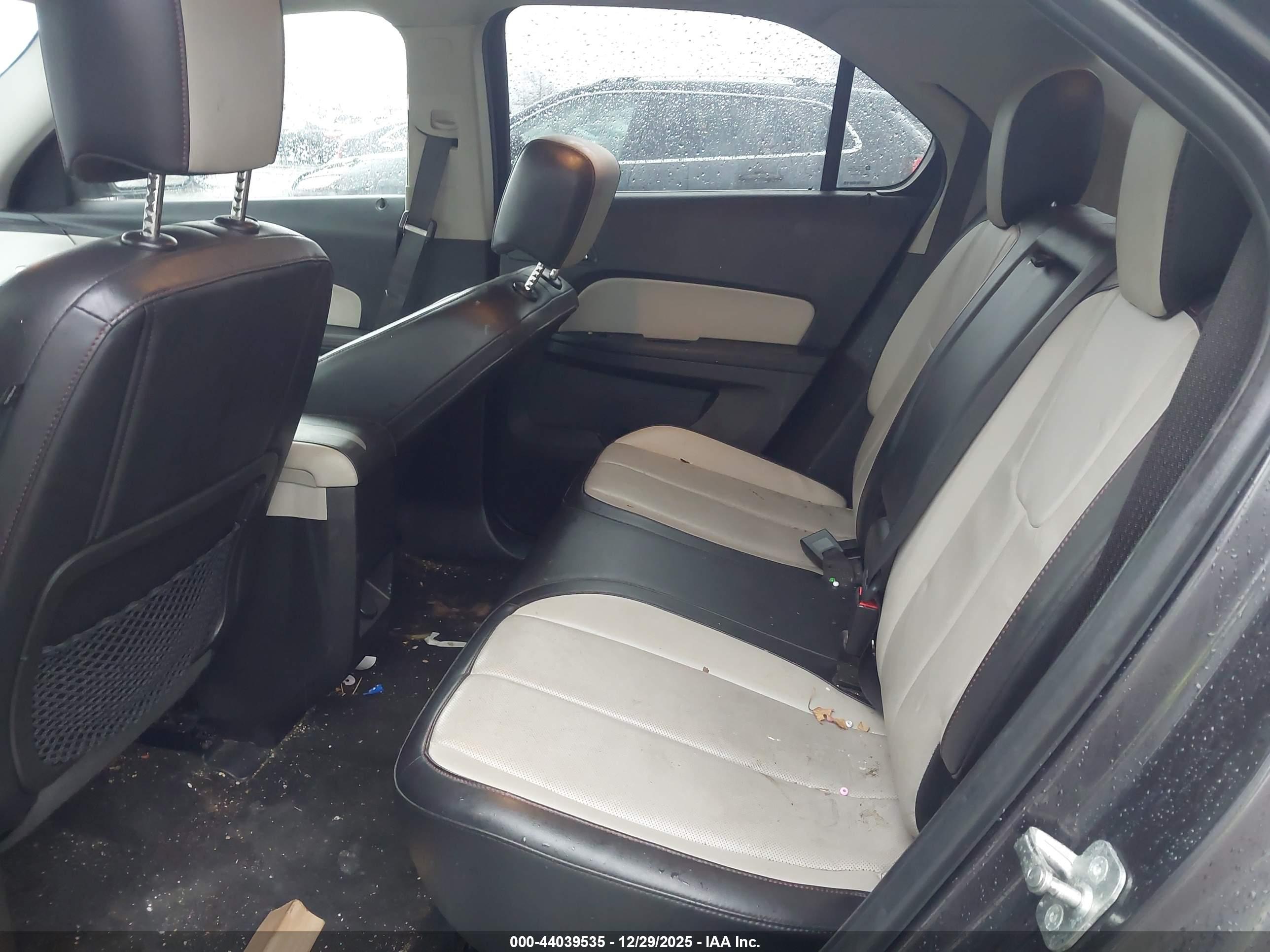 CHEVROLET EQUINOX image 8