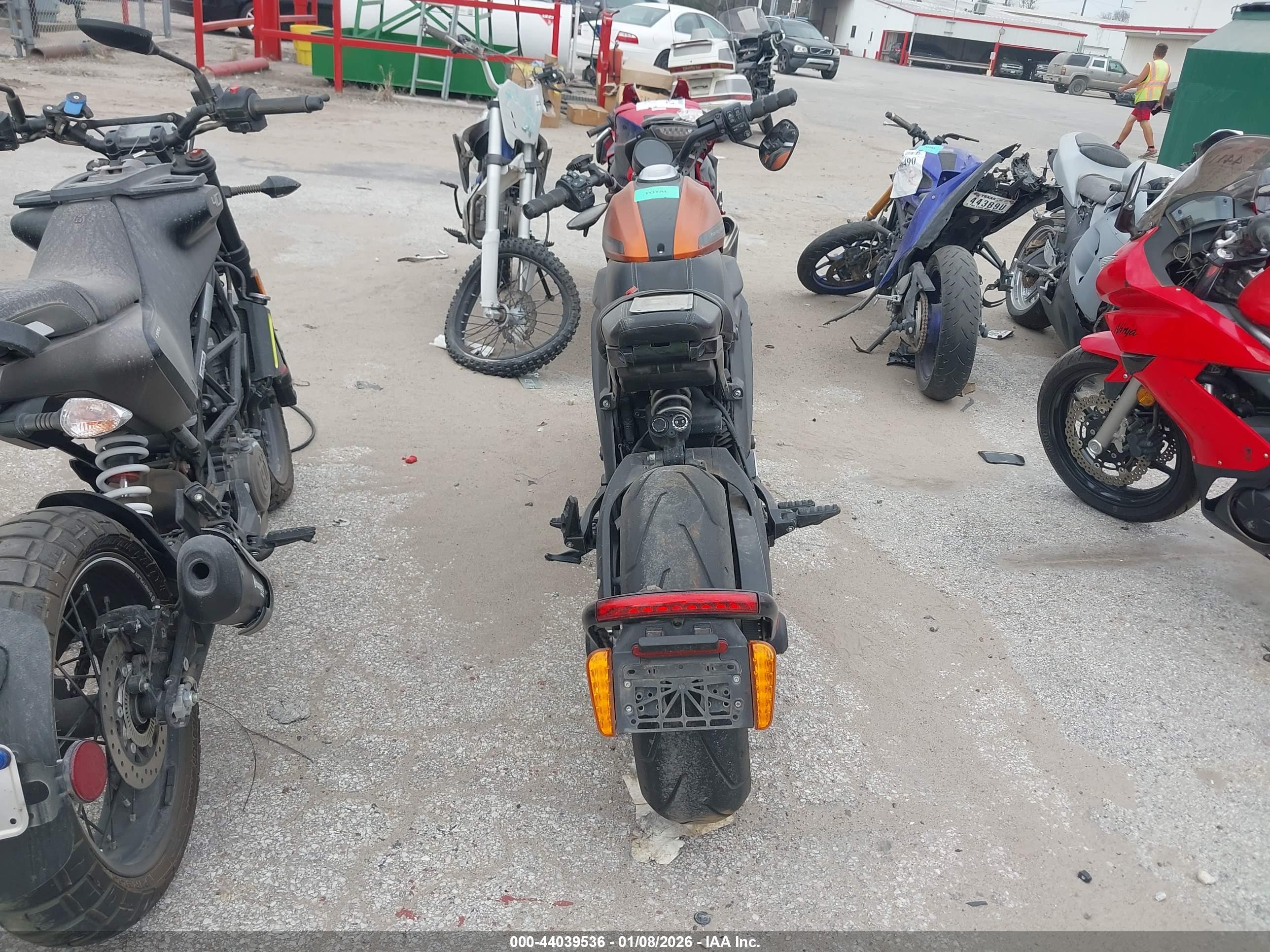 HARLEY-DAVIDSON ELW image 6