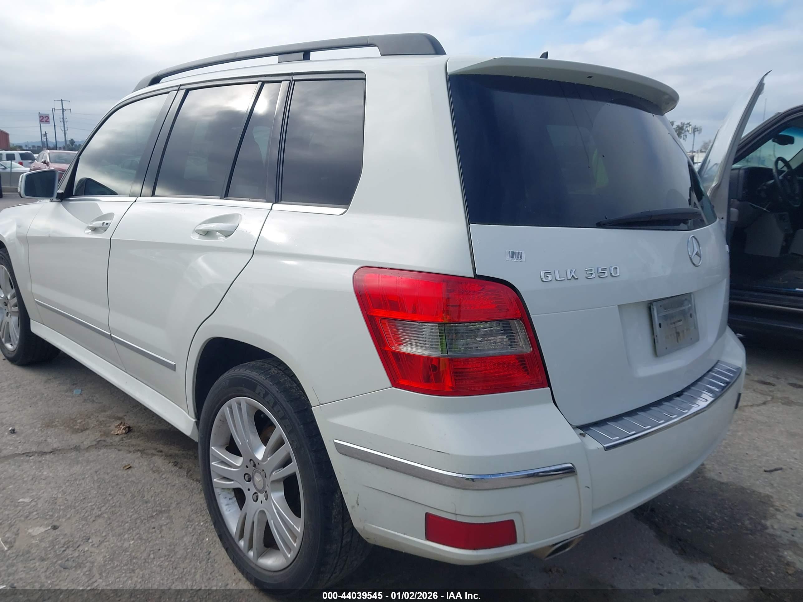 MERCEDES-BENZ GLK image 3