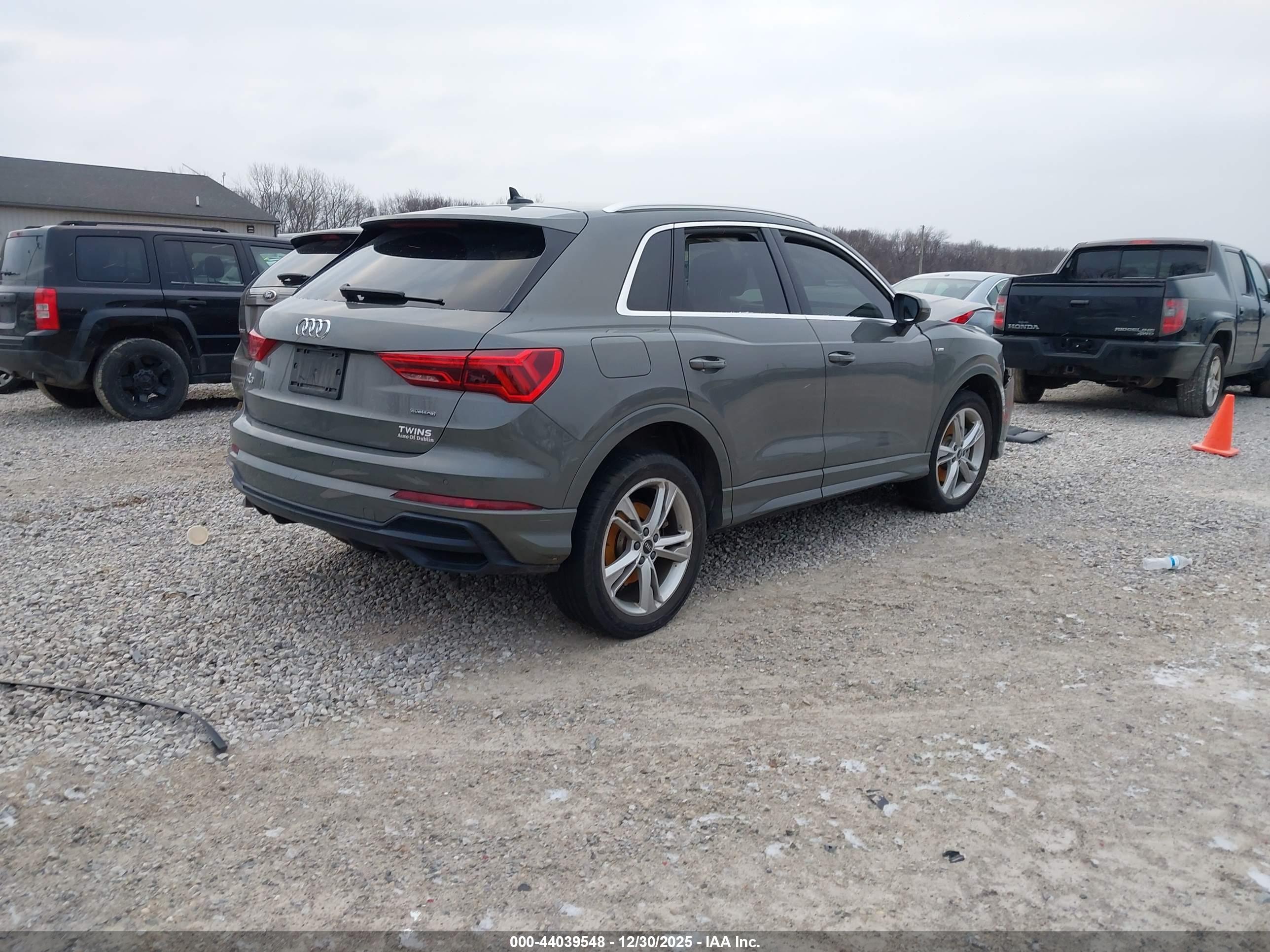 AUDI Q3 image 4