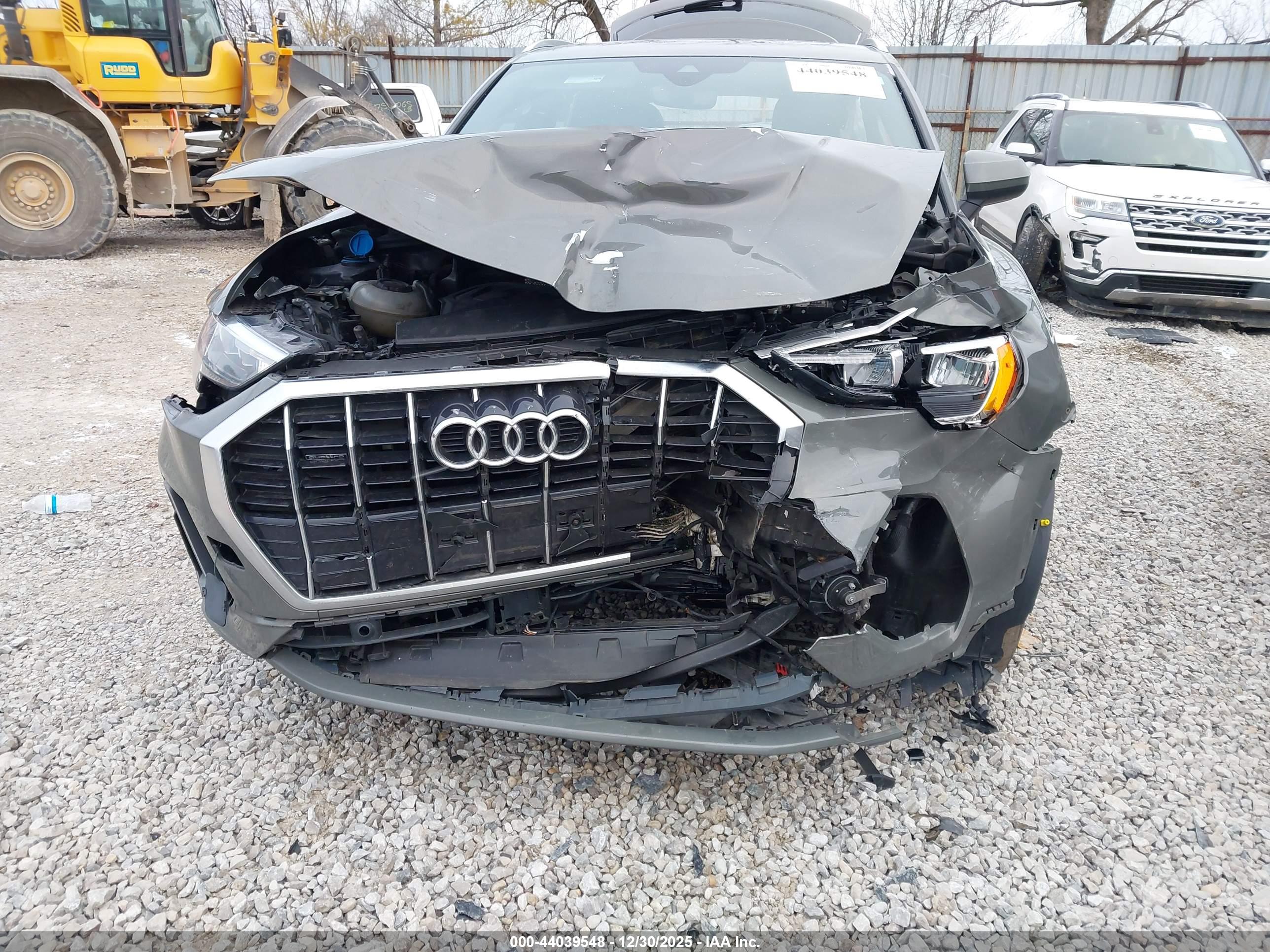 AUDI Q3 image 6