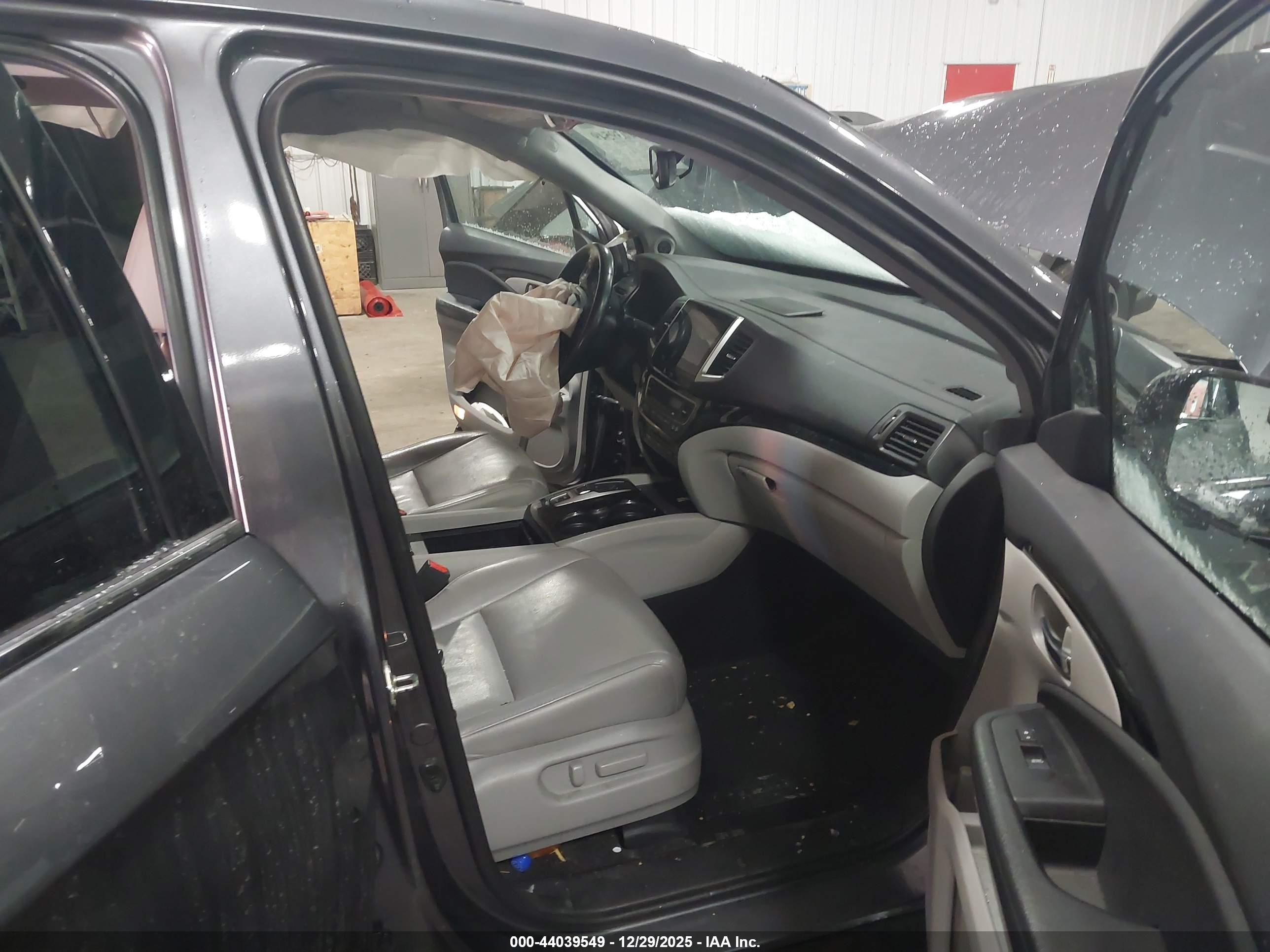 HONDA PILOT image 5