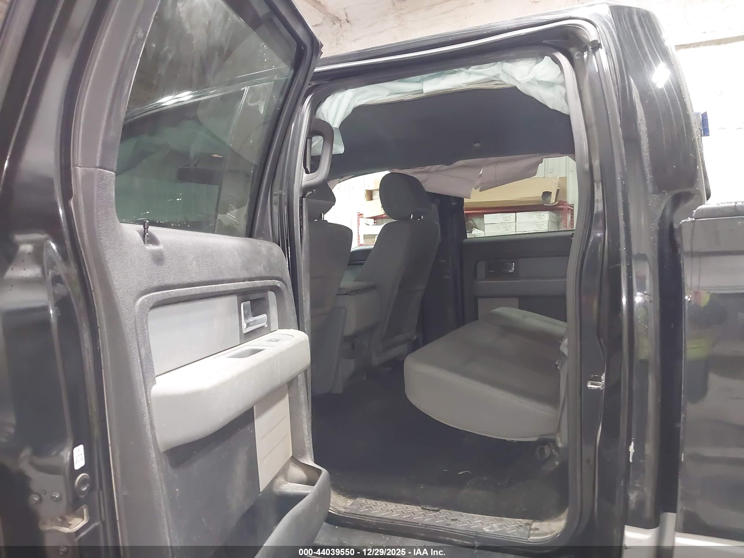 FORD F-150 image 8