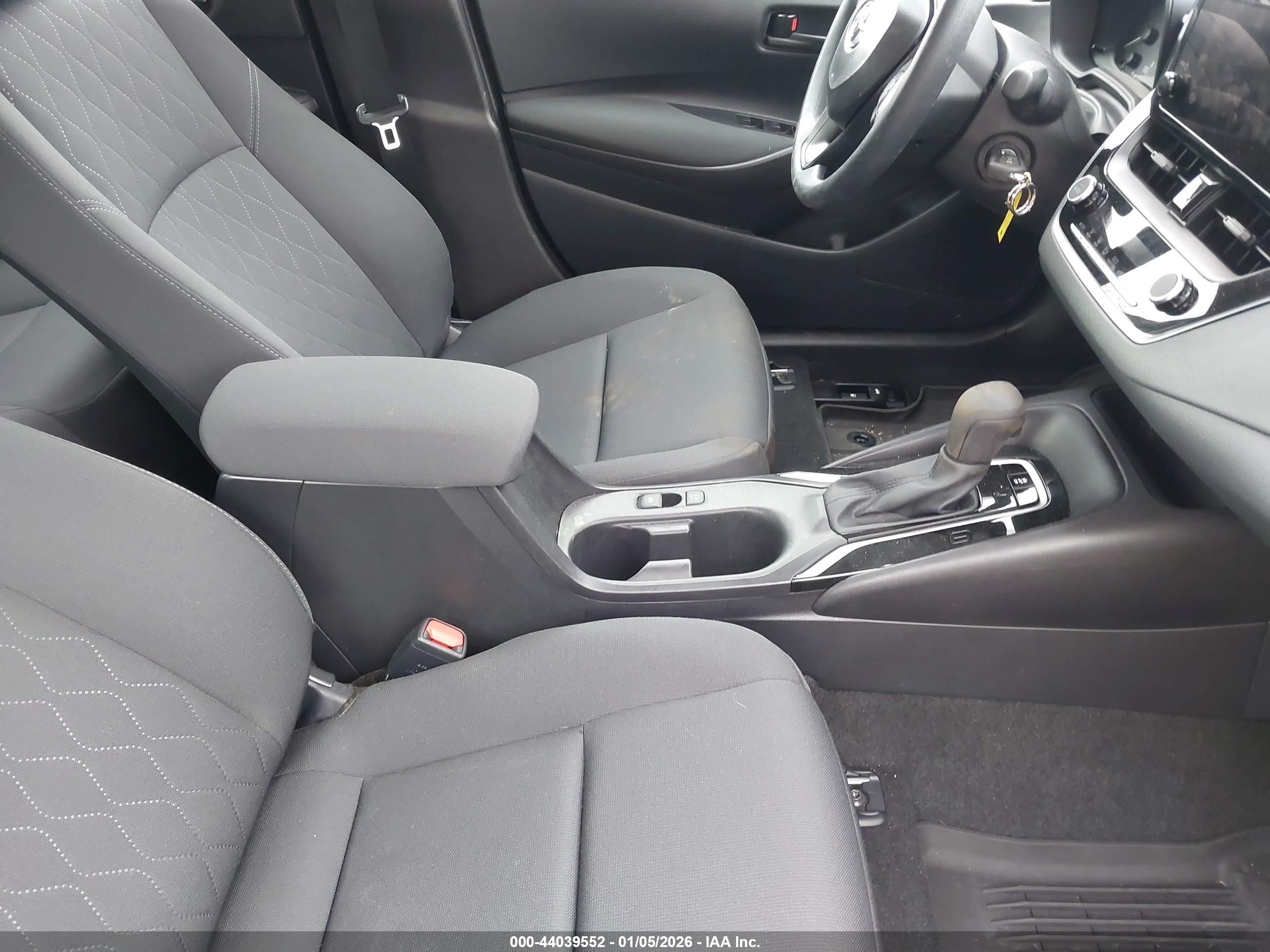 TOYOTA COROLLA image 5