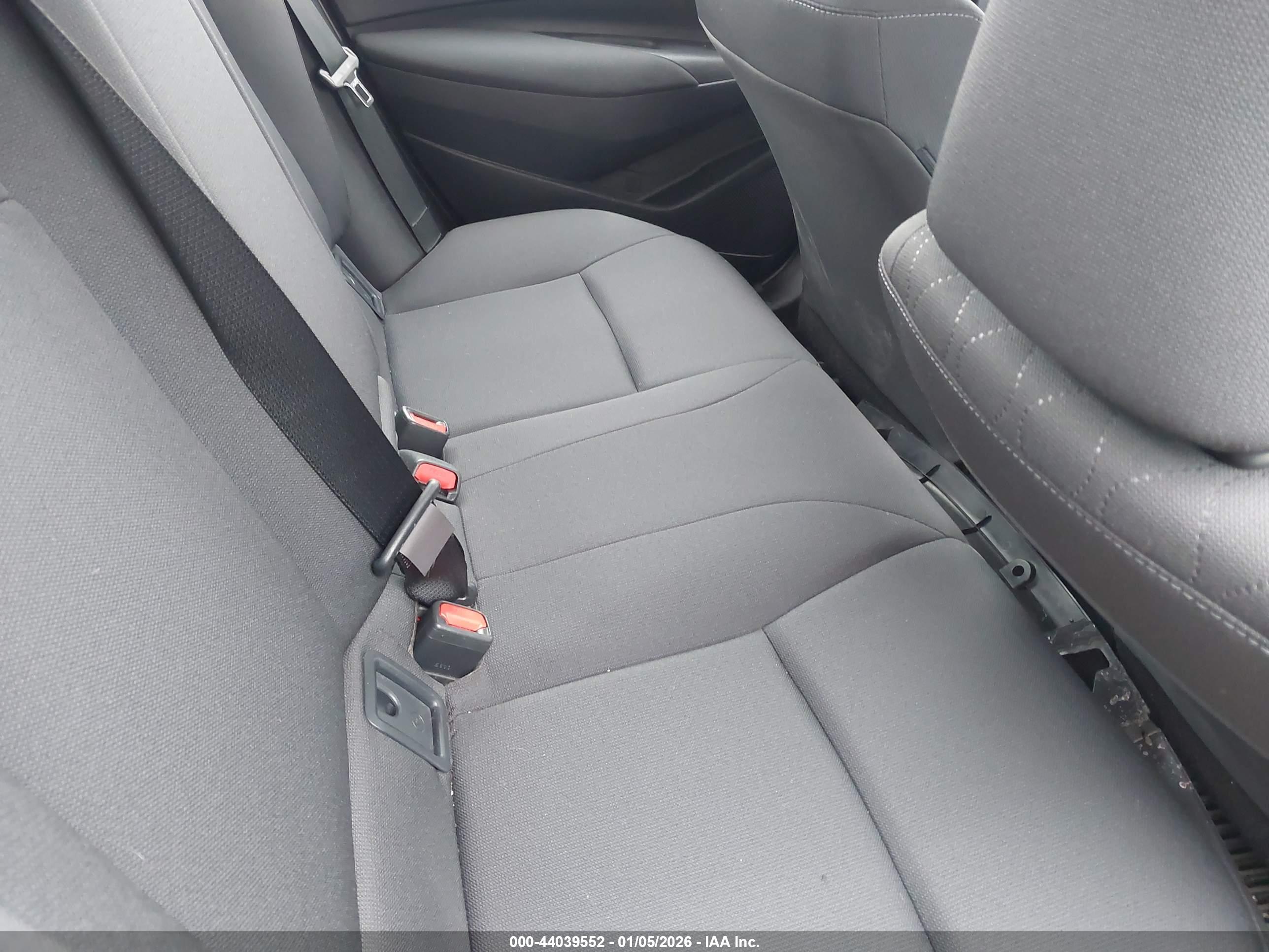 TOYOTA COROLLA image 8