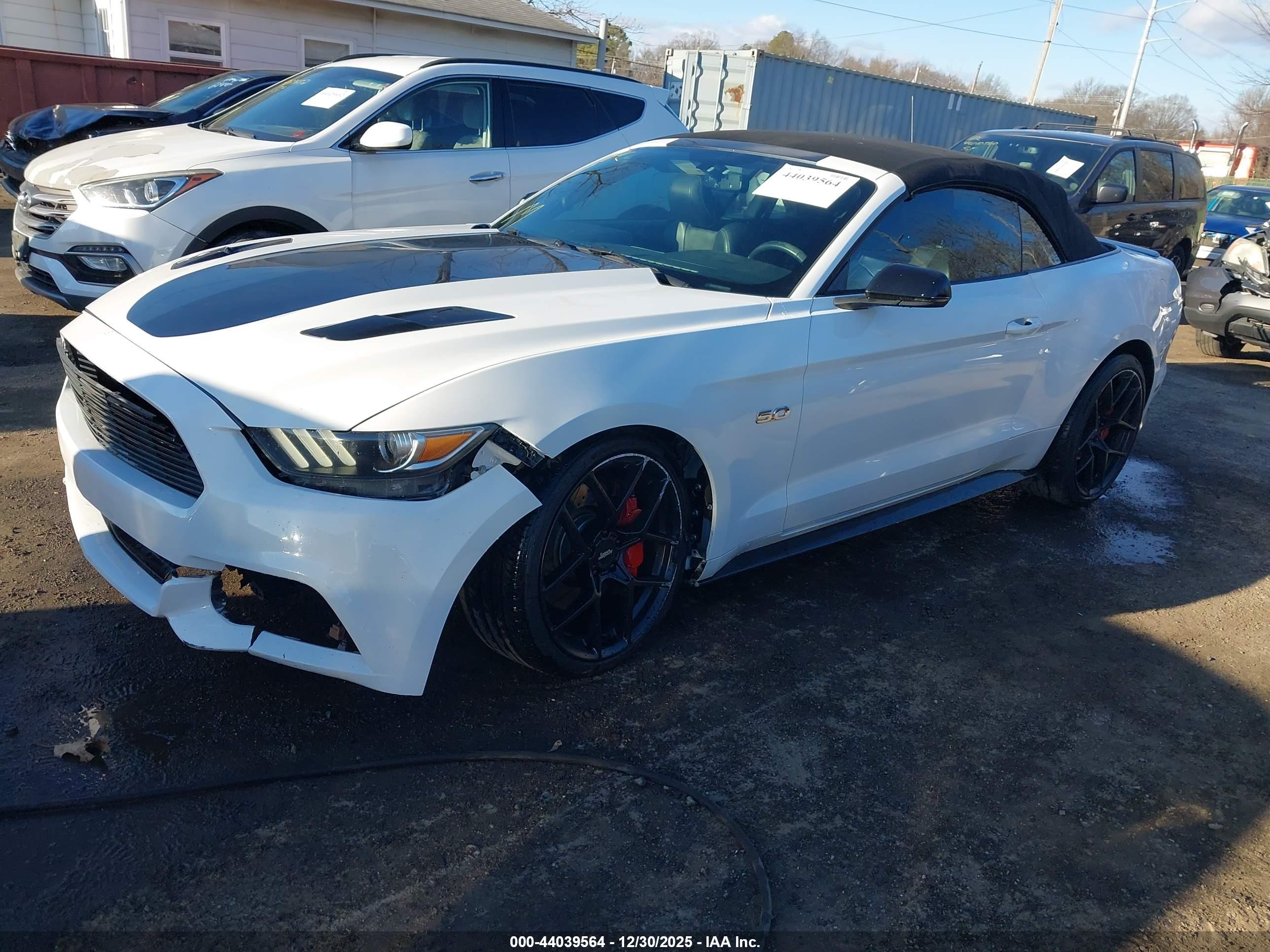 FORD MUSTANG image 2