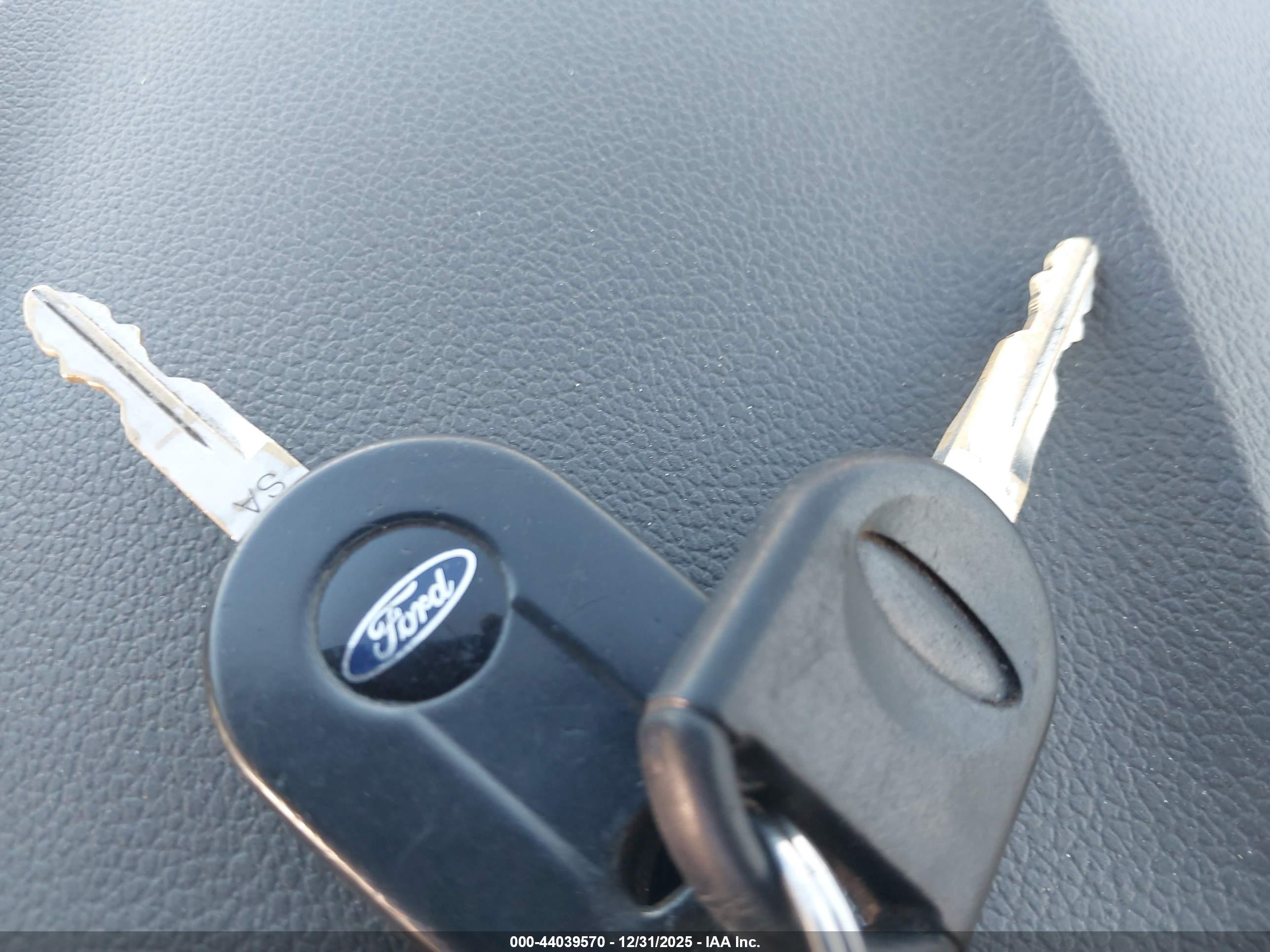 FORD EDGE image 11