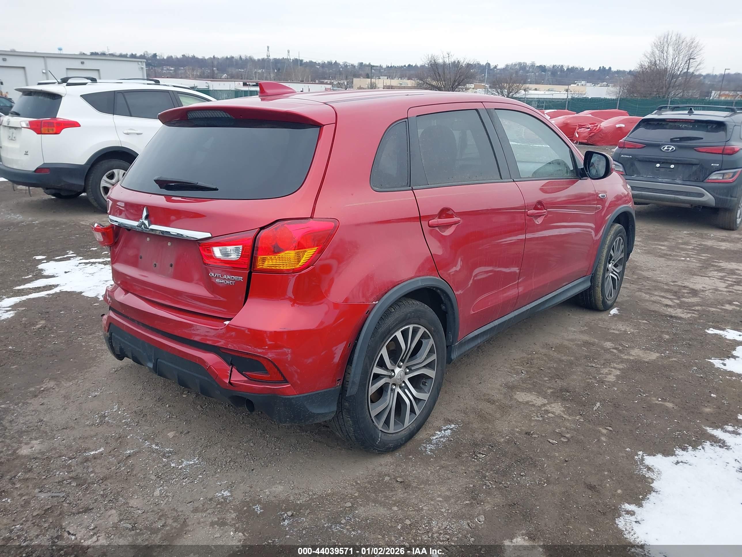 MITSUBISHI OUTLANDER image 4
