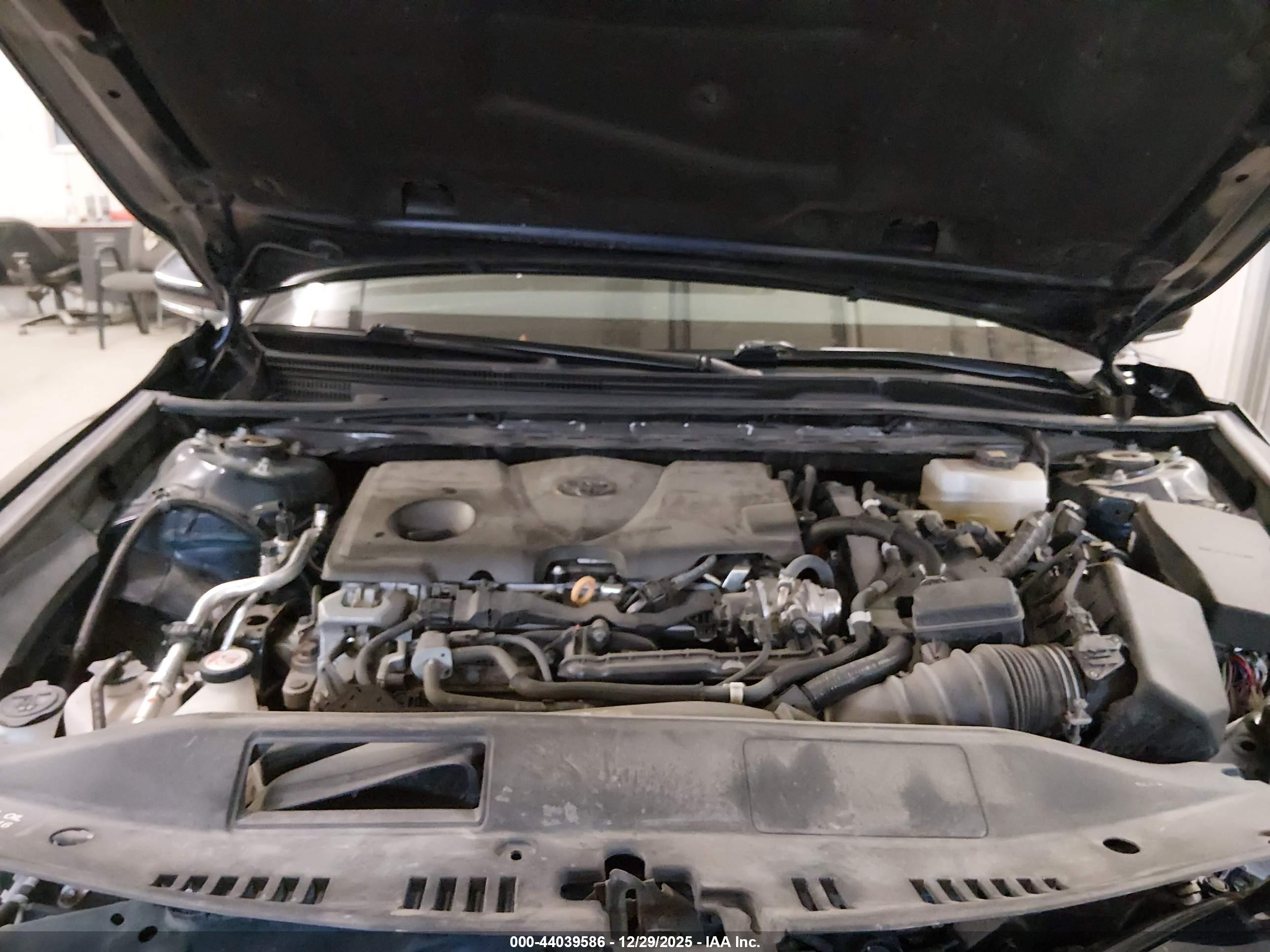 TOYOTA CAMRY image 10
