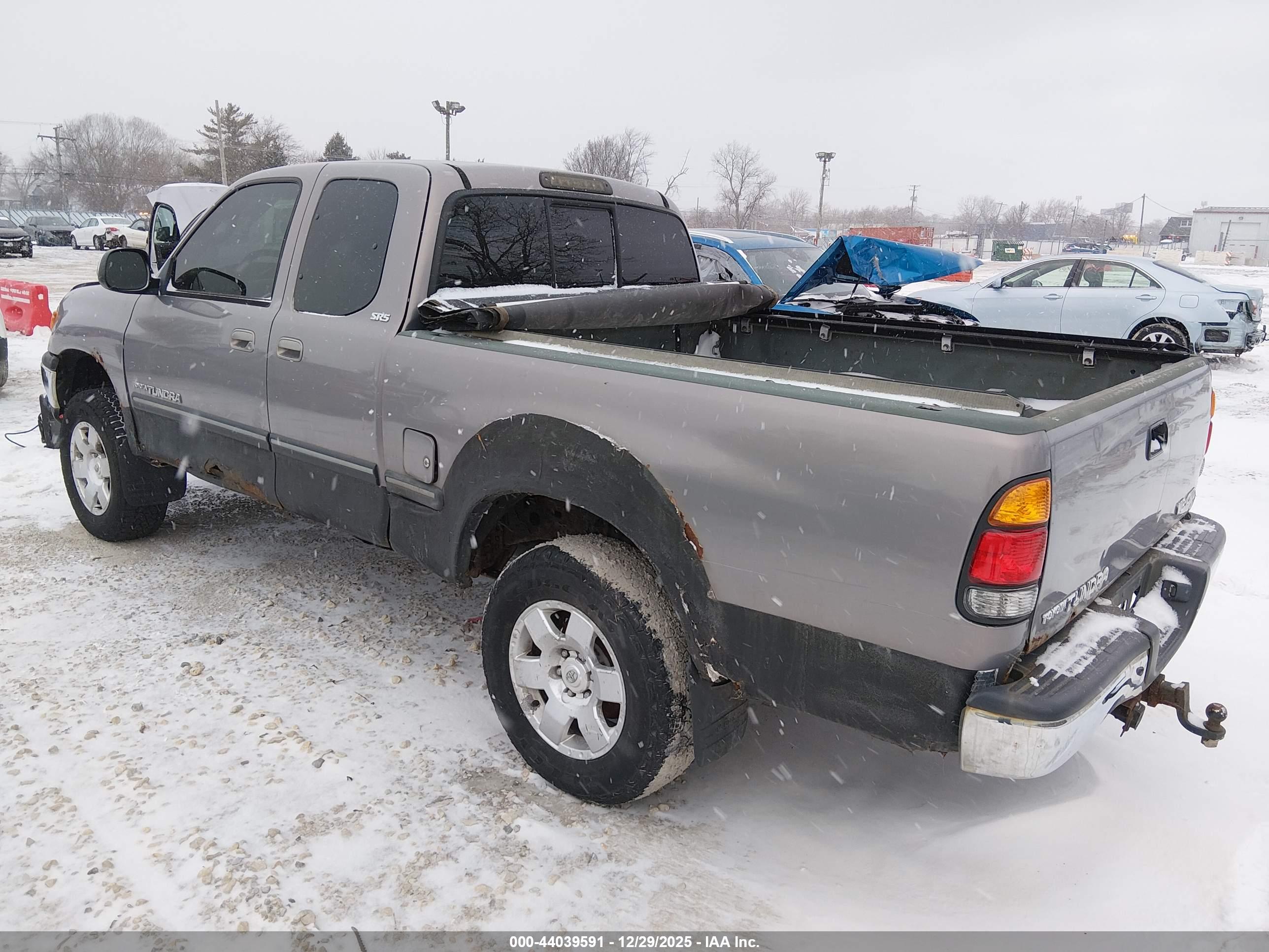 TOYOTA TUNDRA image 3